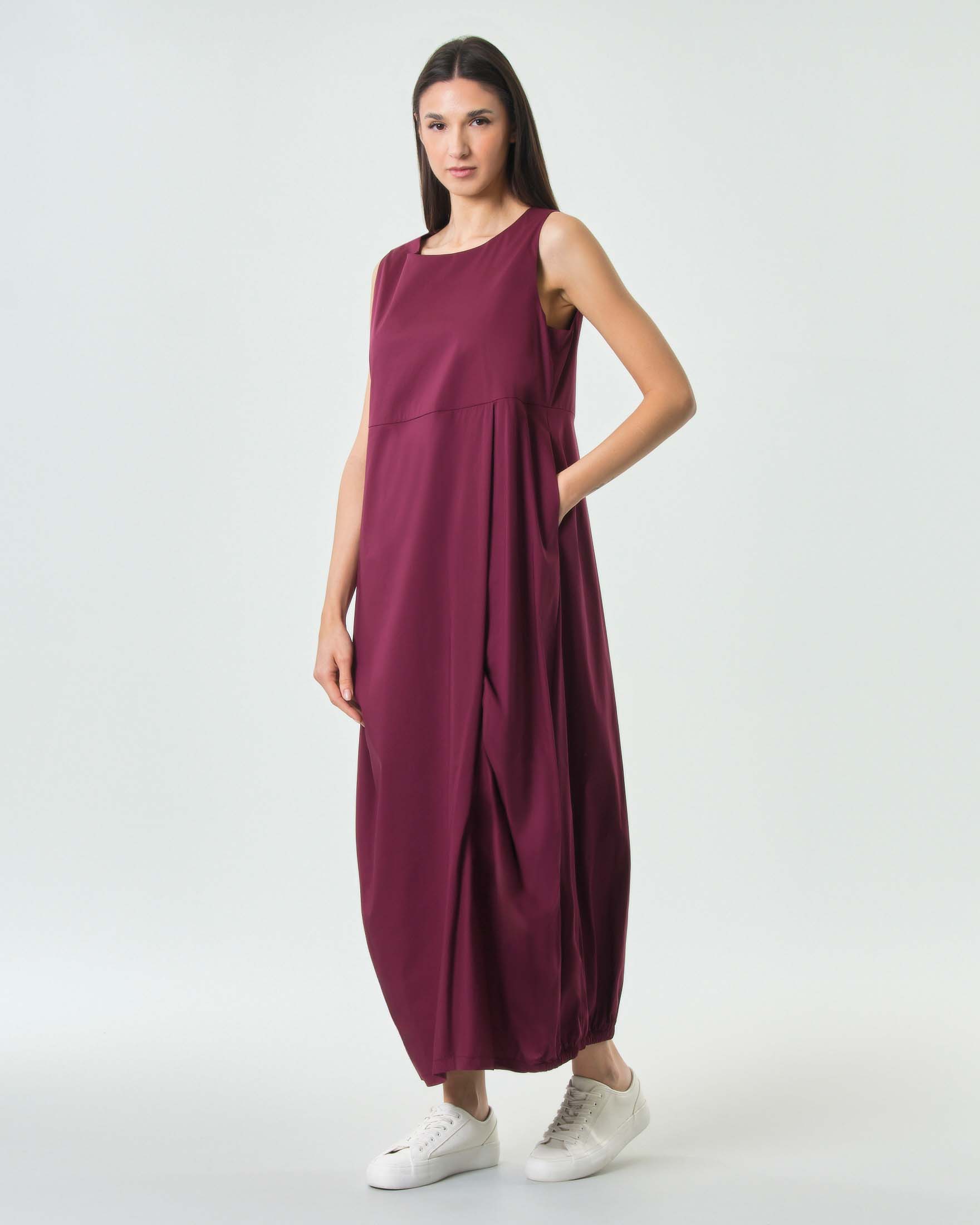 Jurerê — Abito lungo bordeaux Jurerê in popeline di cotone stretch manicato dal taglio a uovo