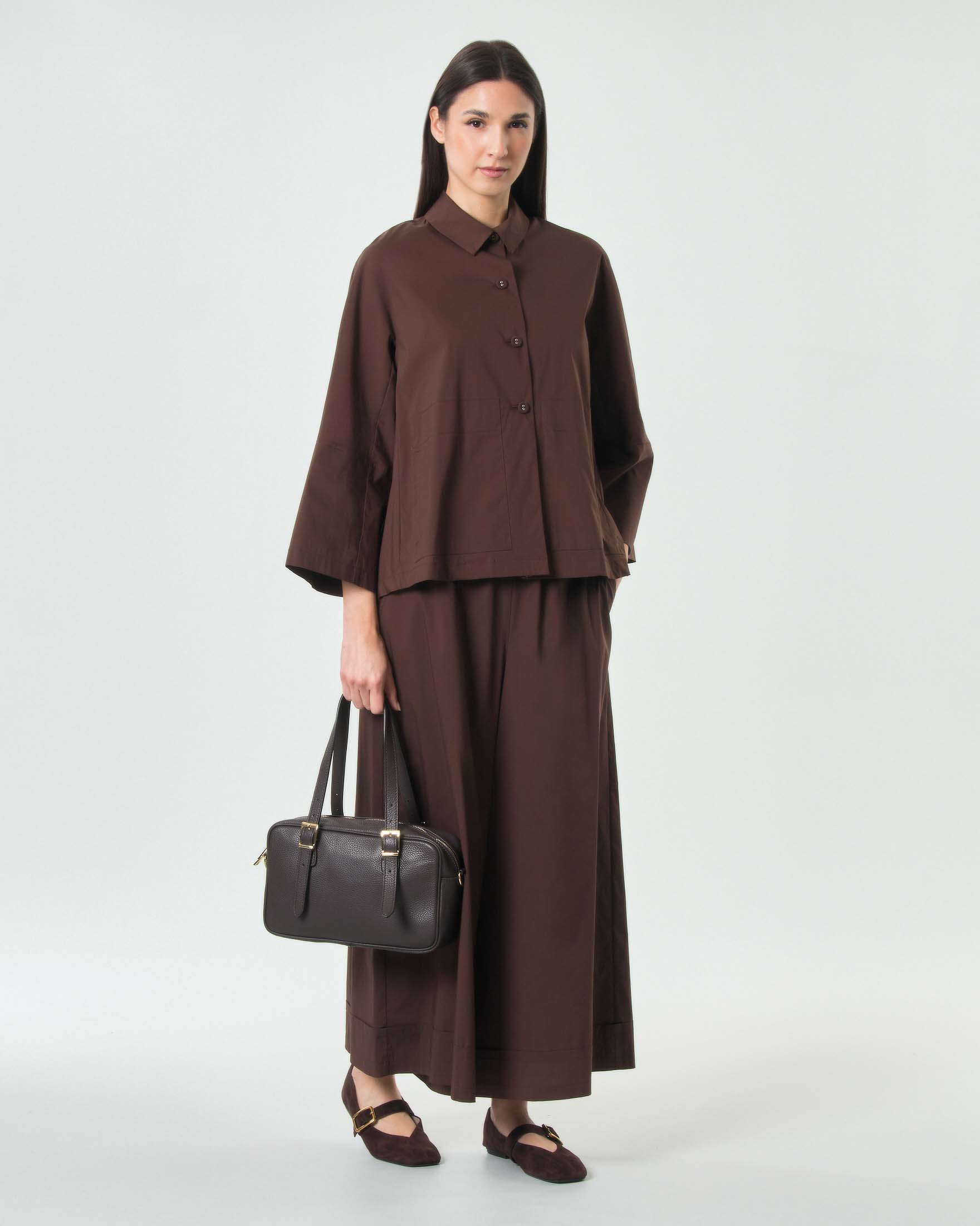 Giacca chemisier Jurerê color moro in cotone stretch con colletto a camicia e maniche ampie image