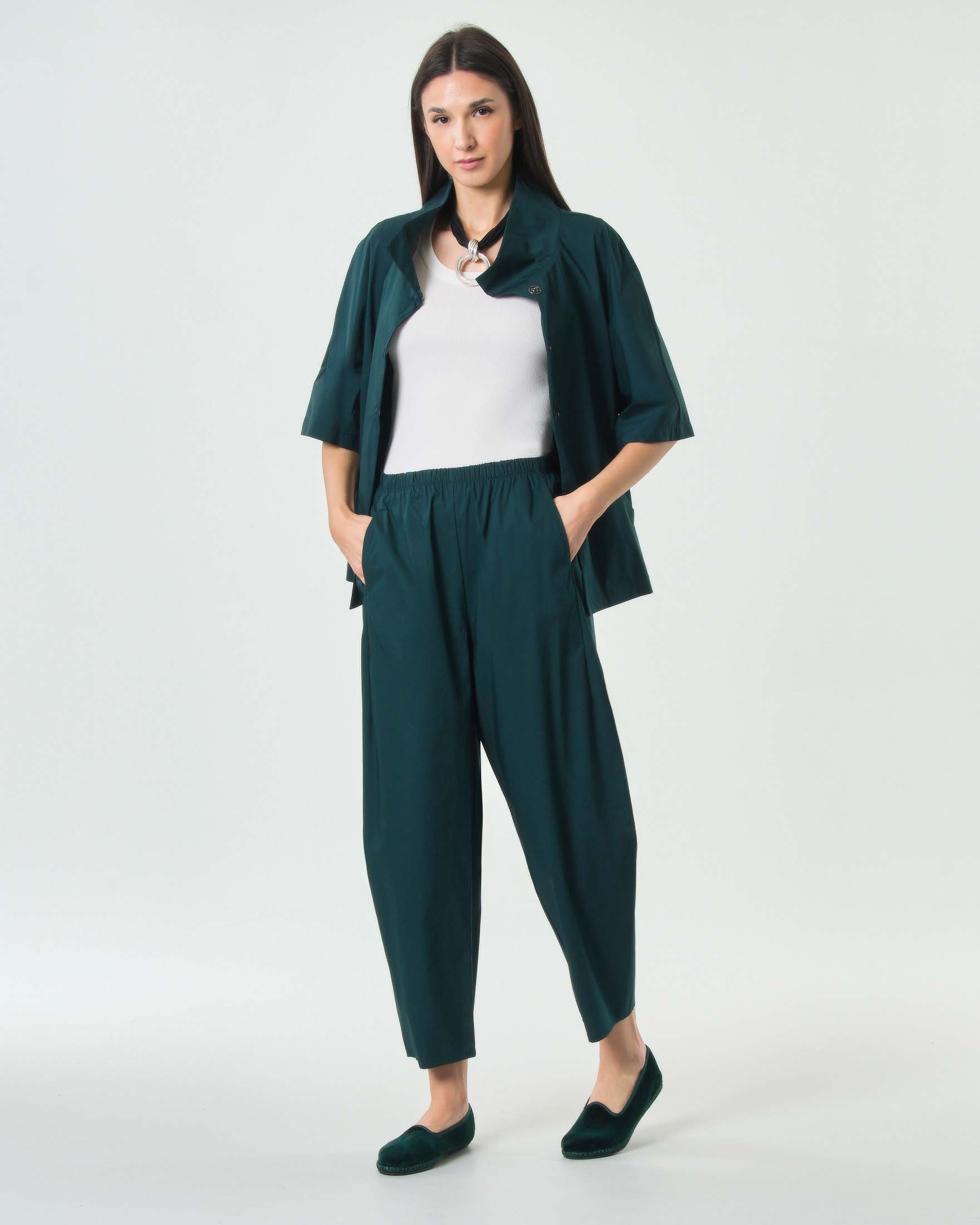 Pantaloni baloon verde Jurerê in popeline di cotone stretch con elastico inserito in vita