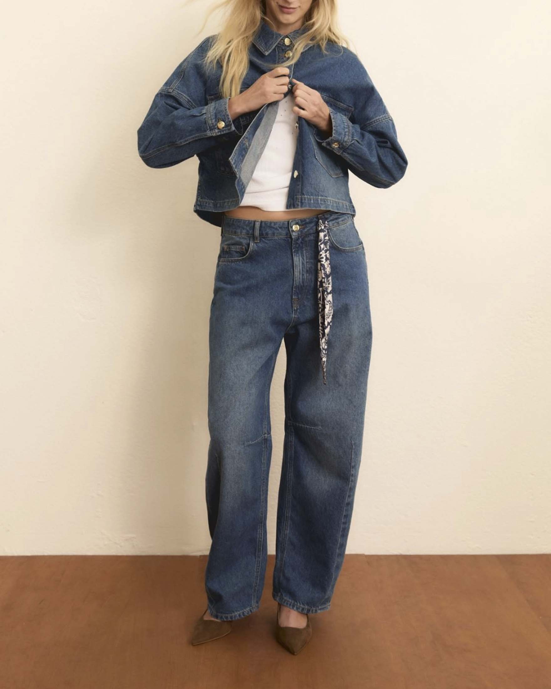 Jeans barrell Emme Marella lavaggio stonewash di cotone con pince e impunture a contrasto