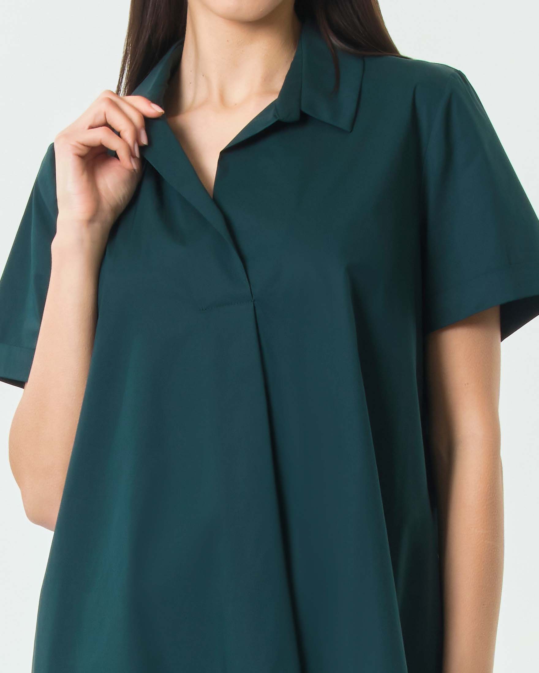 Abito corto nero Jurerê in popeline di cotone dalla linea a uovo con maniche corte e colletto a camicia image