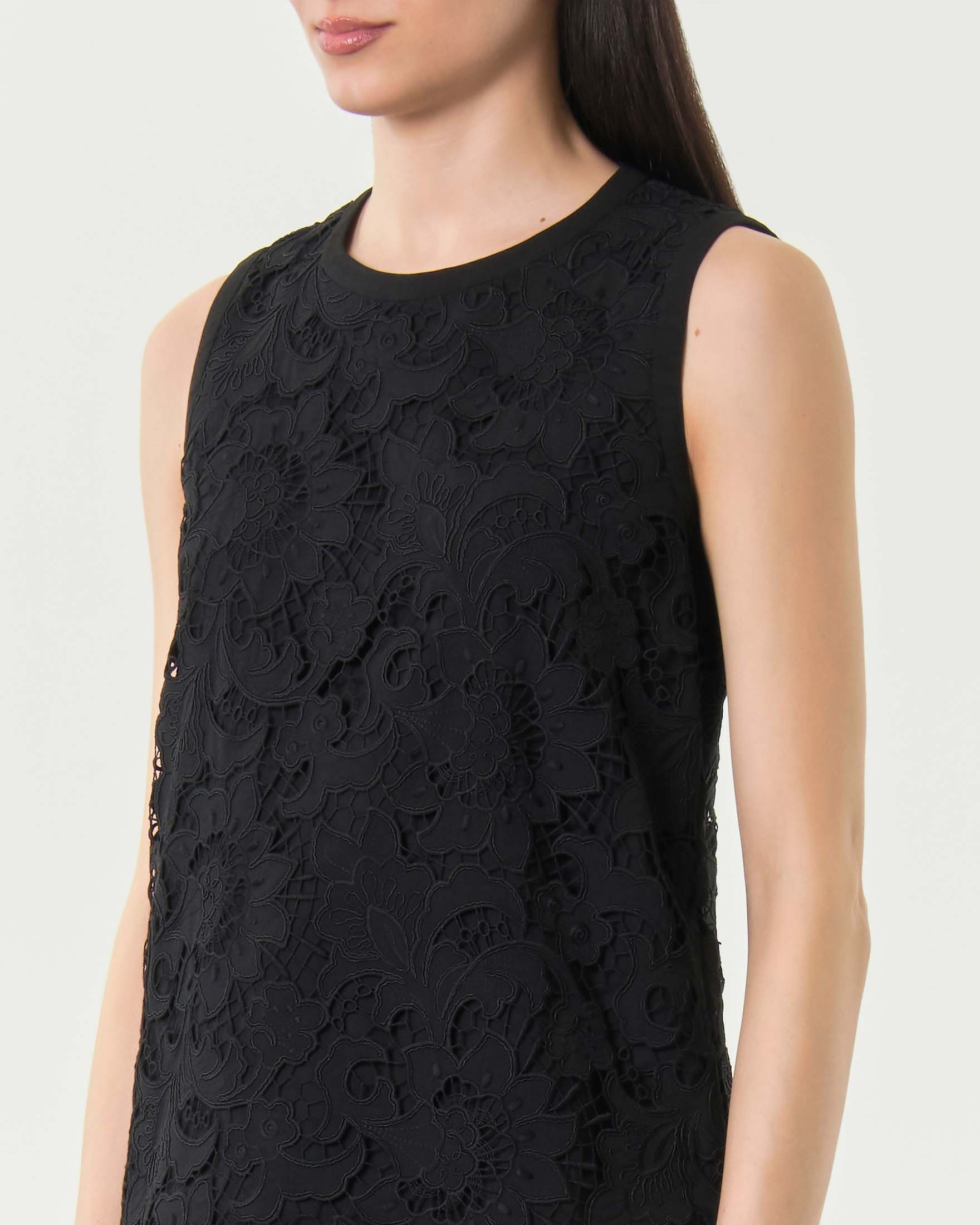 Top smanicato Max Mara Elegante nero con pizzo e apertura a goccia sul retro
