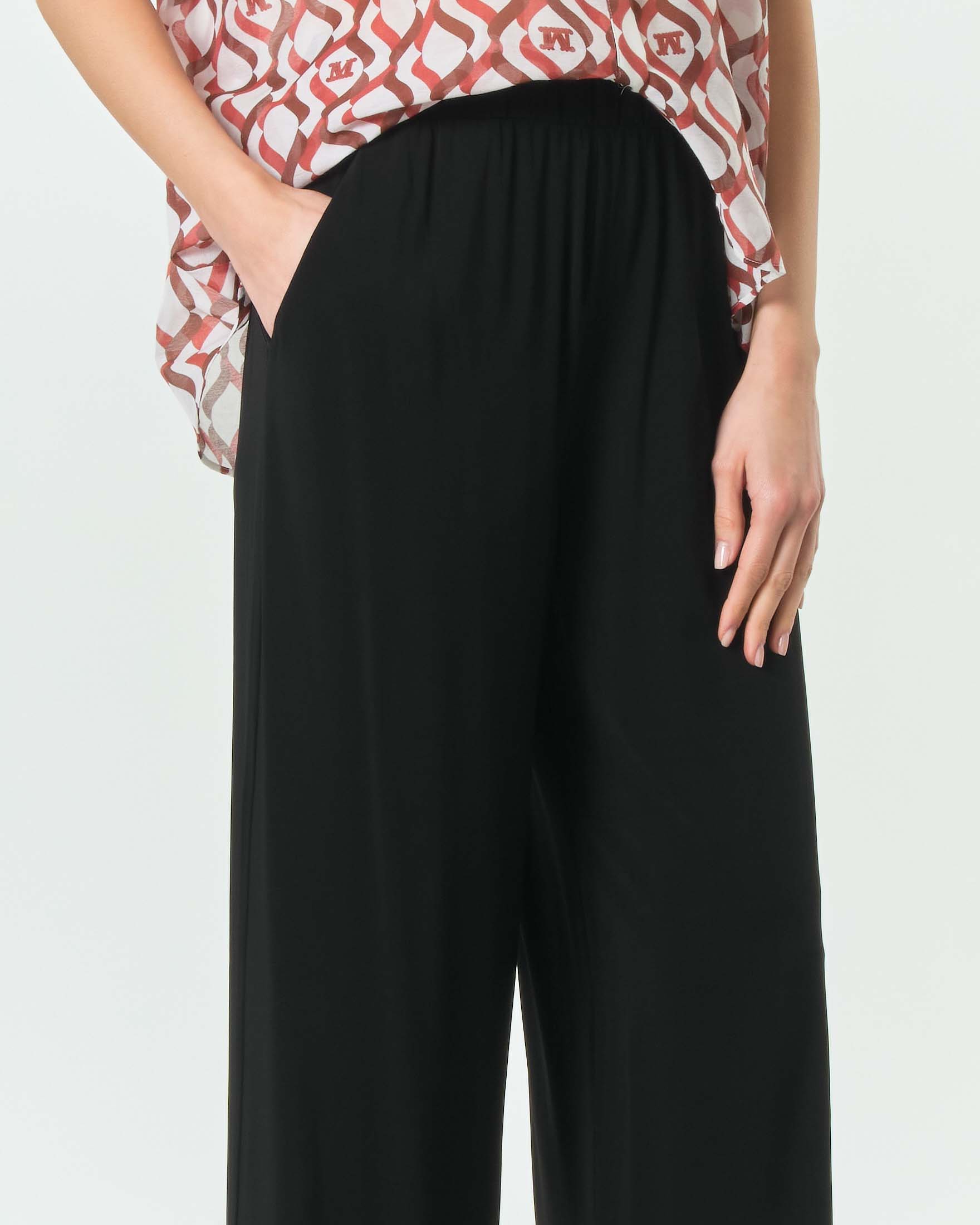 Pantaloni a palazzo Max Mara Beachwear neri in popeline stretch con vita elasticizzata image
