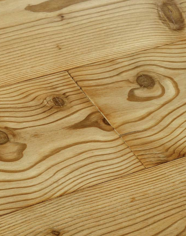 Soffitti, boiserie, scale e parquet in legno di larice