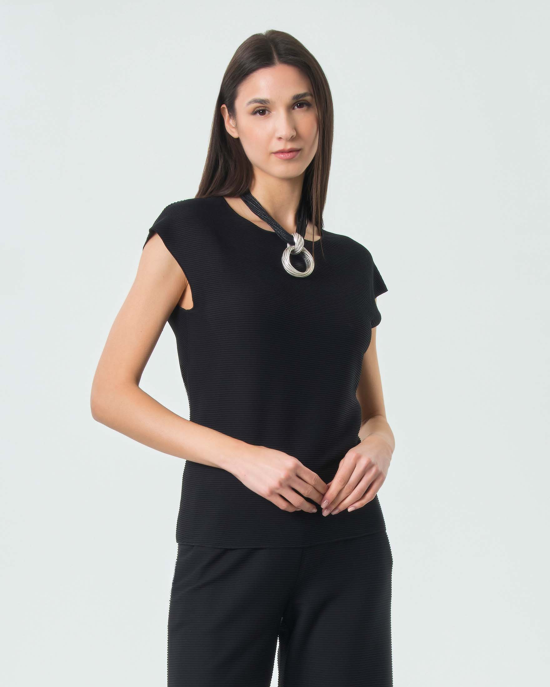 Top smanicato MM Max Mara nero in tessuto con effetto ottomano