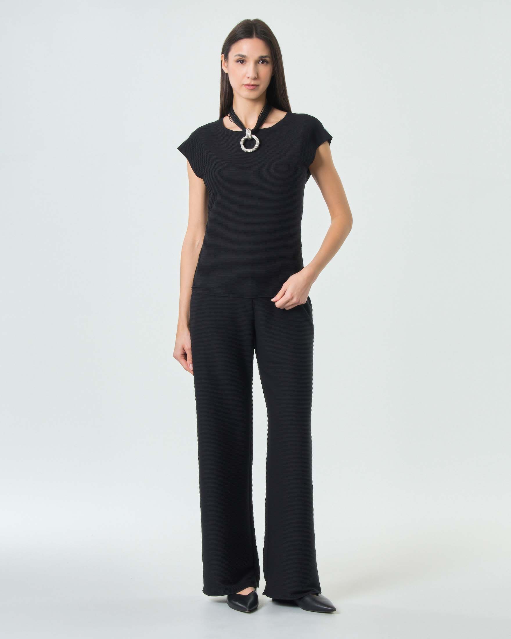 Top smanicato MM Max Mara nero in tessuto con effetto ottomano image