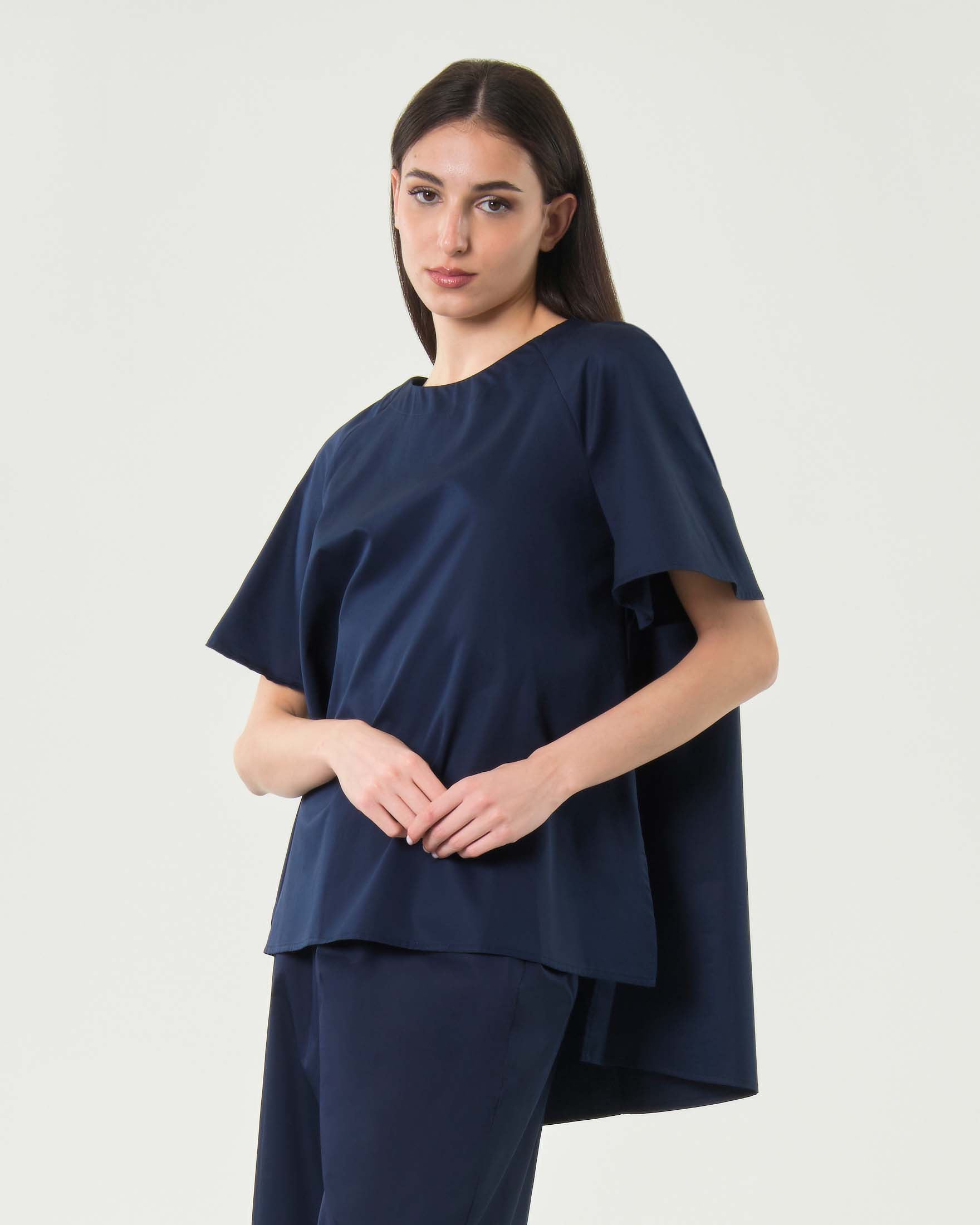 T-shirt mezze maniche Milla blu in puro cotone con spacchetti laterali