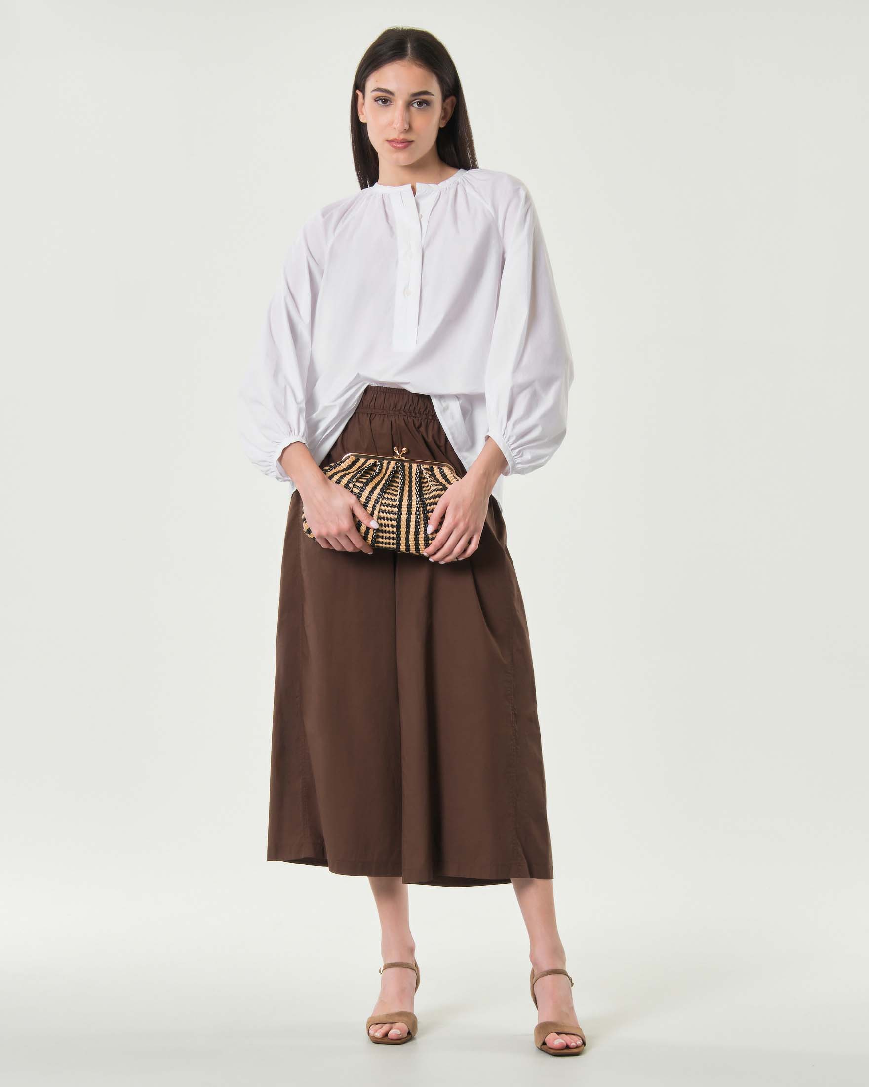 Camicia over Milla bianca in puro cotone con abbottonatura serafino e maniche a palloncino