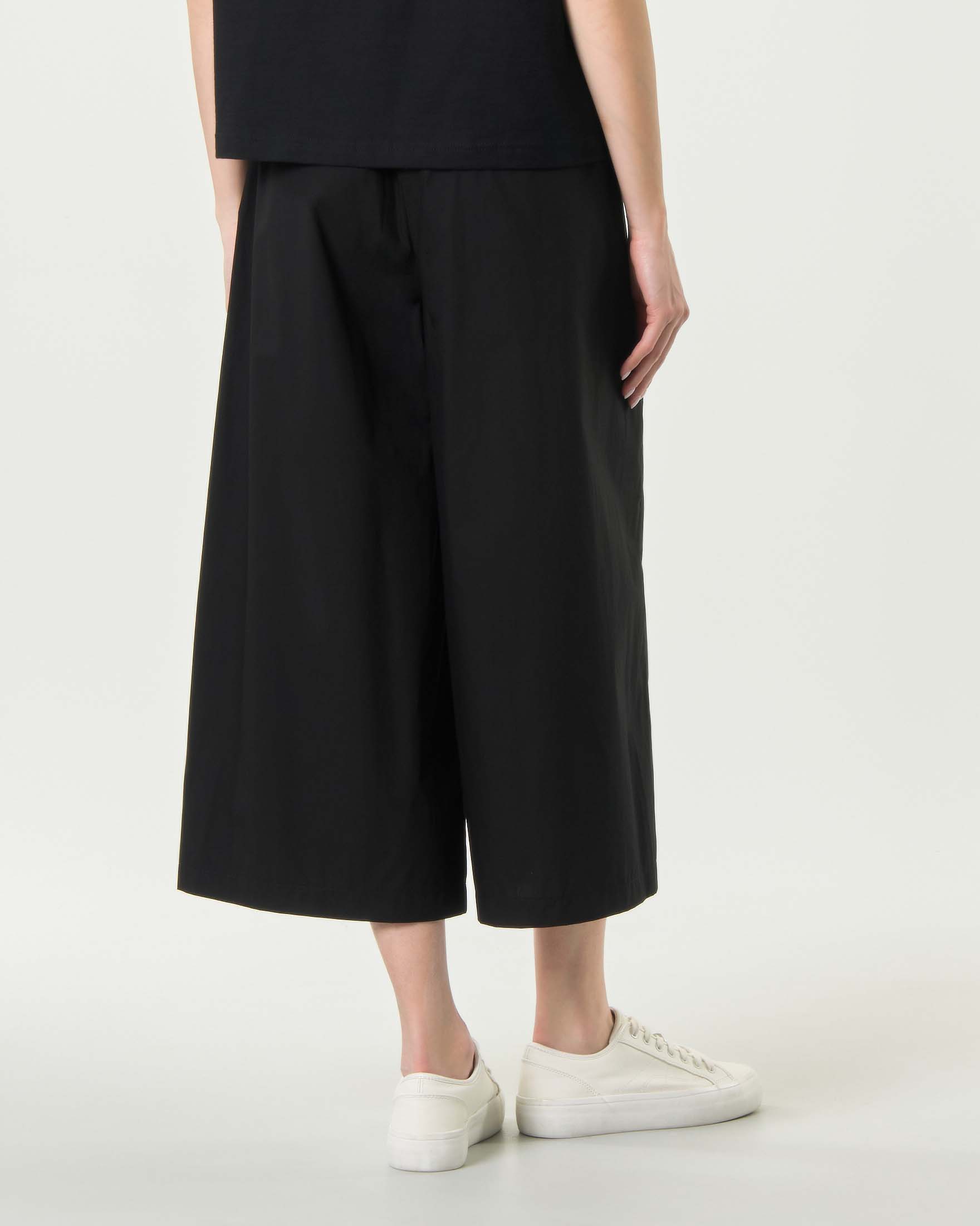Pantaloni cropped Milla neri in popeline di cotone con vita elasticizzata e tasche alla francese