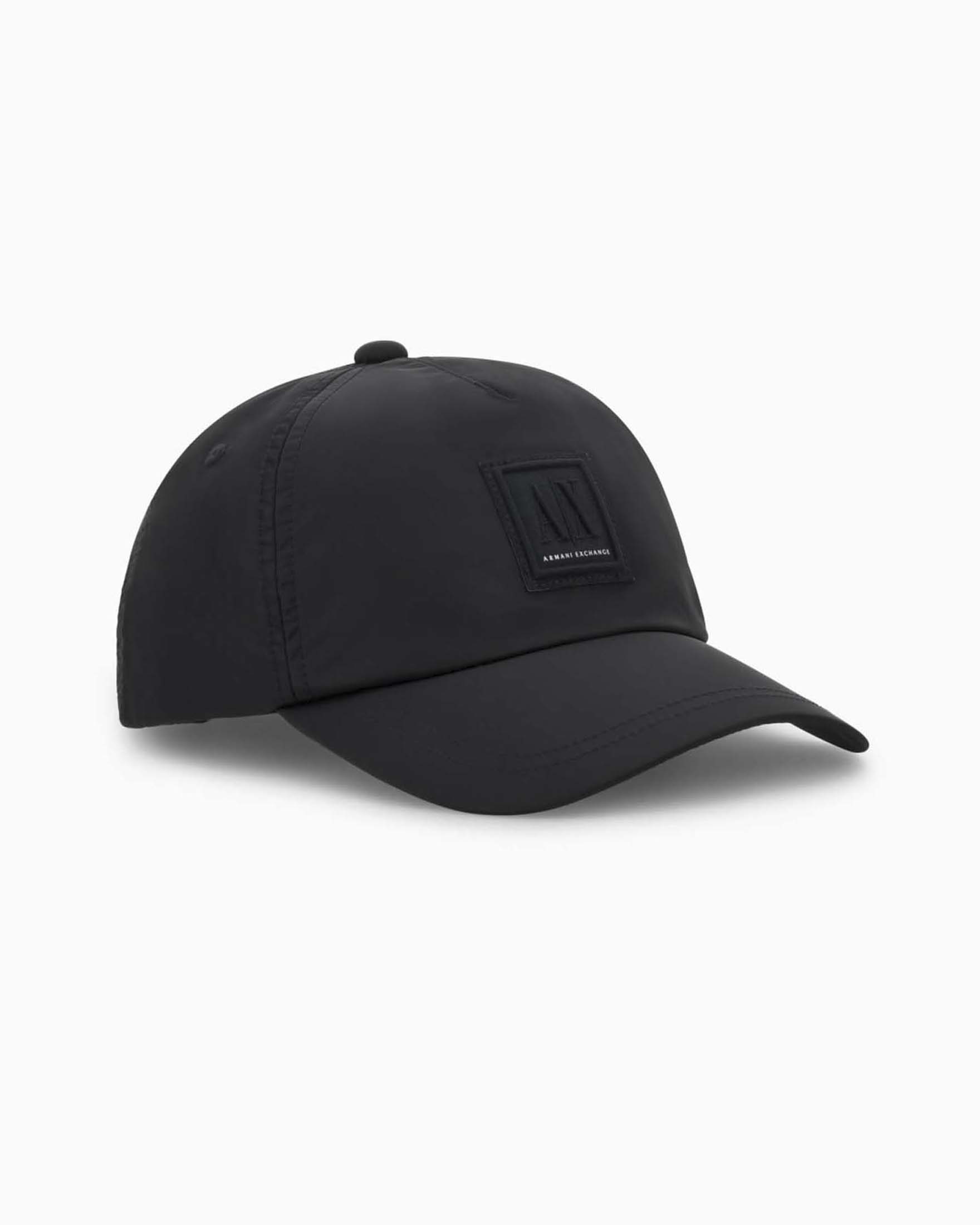 Berretto Armani Exchange nero in nylon con patch logo frontale