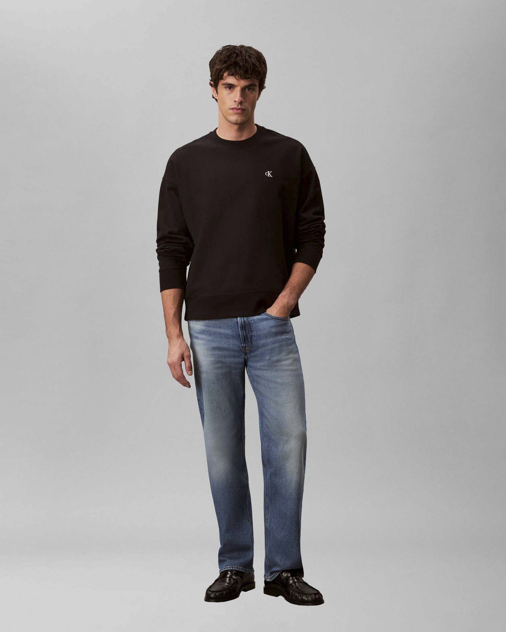 Felpa girocollo Jeans nera in misto cotone con logo ricamato