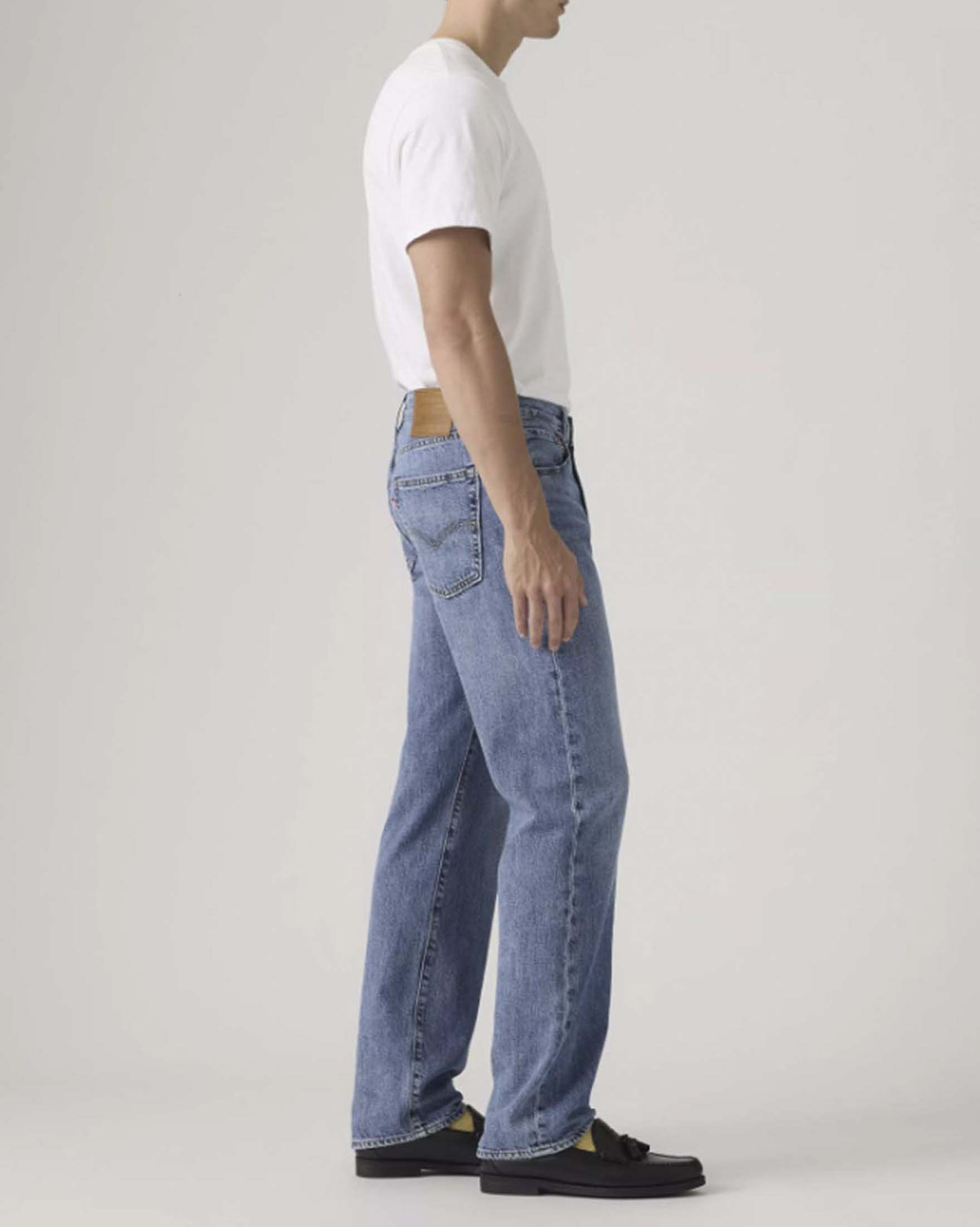 Jeans Levi's 555 relaxed-fit dal lavaggio chiaro in misto cotone image