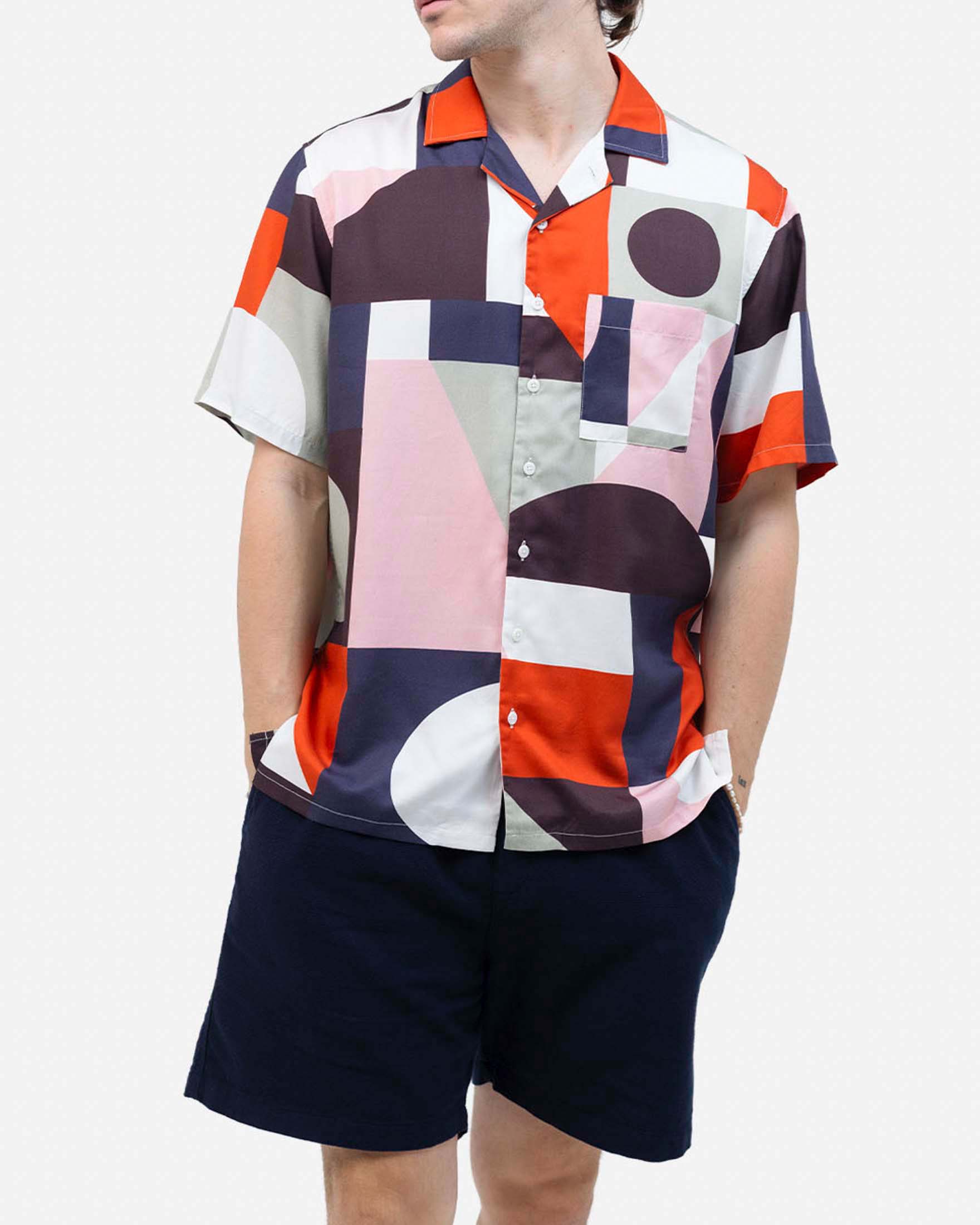 Camicia mezza manica Olow in tencel con stampa geometrica multicolore