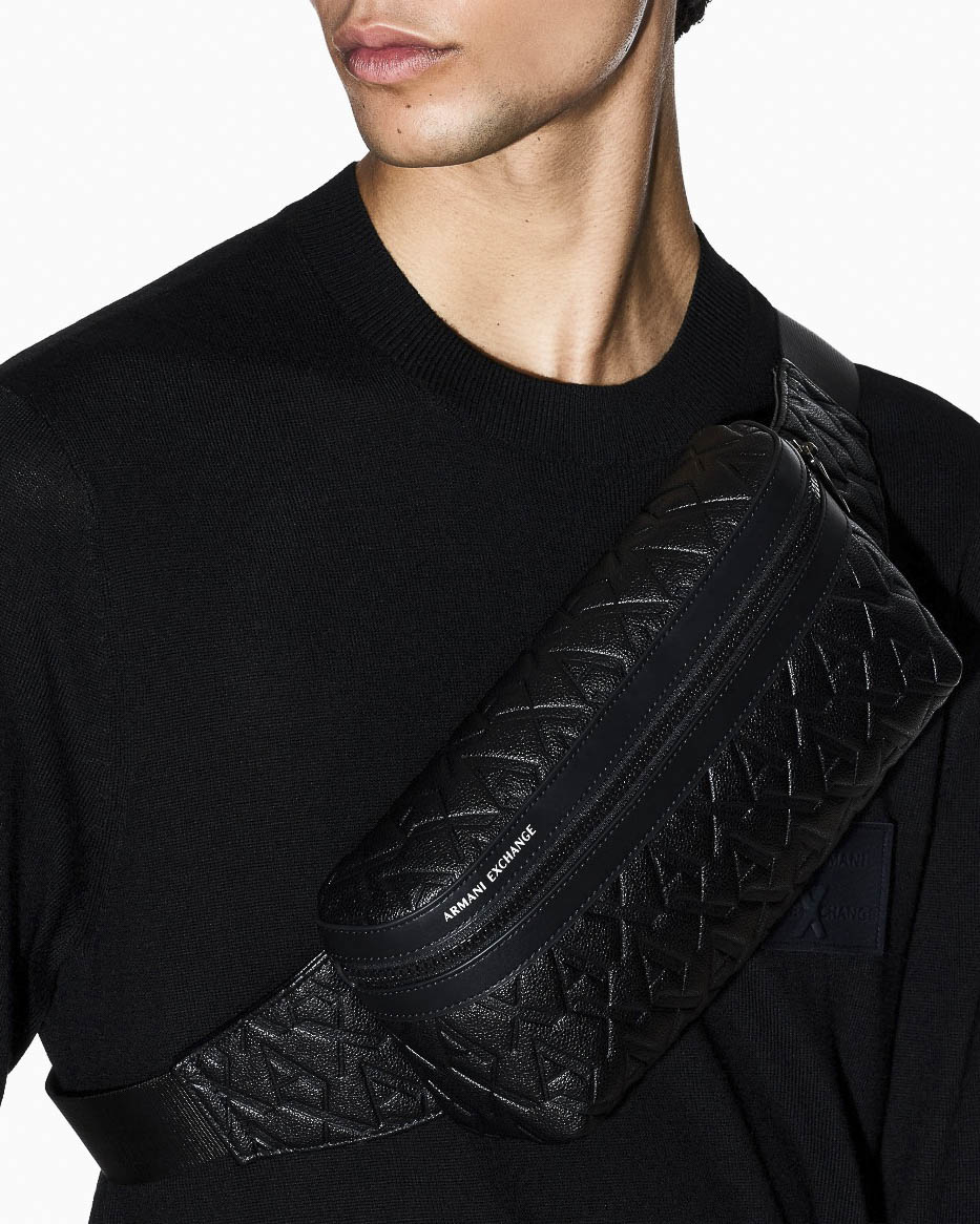 Marsupio Armani Exchange nero in similpelle con motivo logo in rilievo