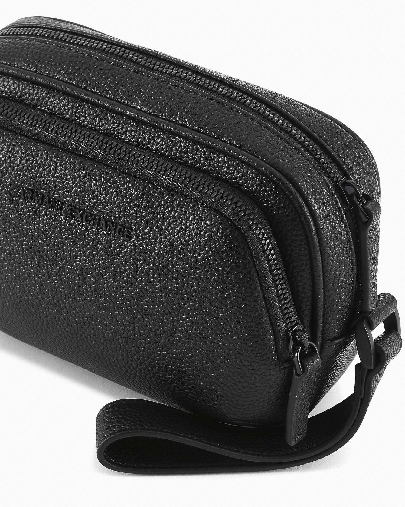 Pochette Armani Exchange nera in similpelle con logo in rilievo image