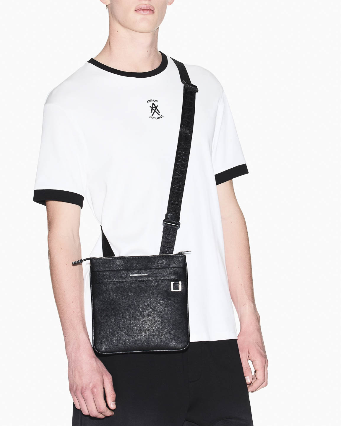 Borsa a tracolla Exchange nera in similpelle con chiusura a zip