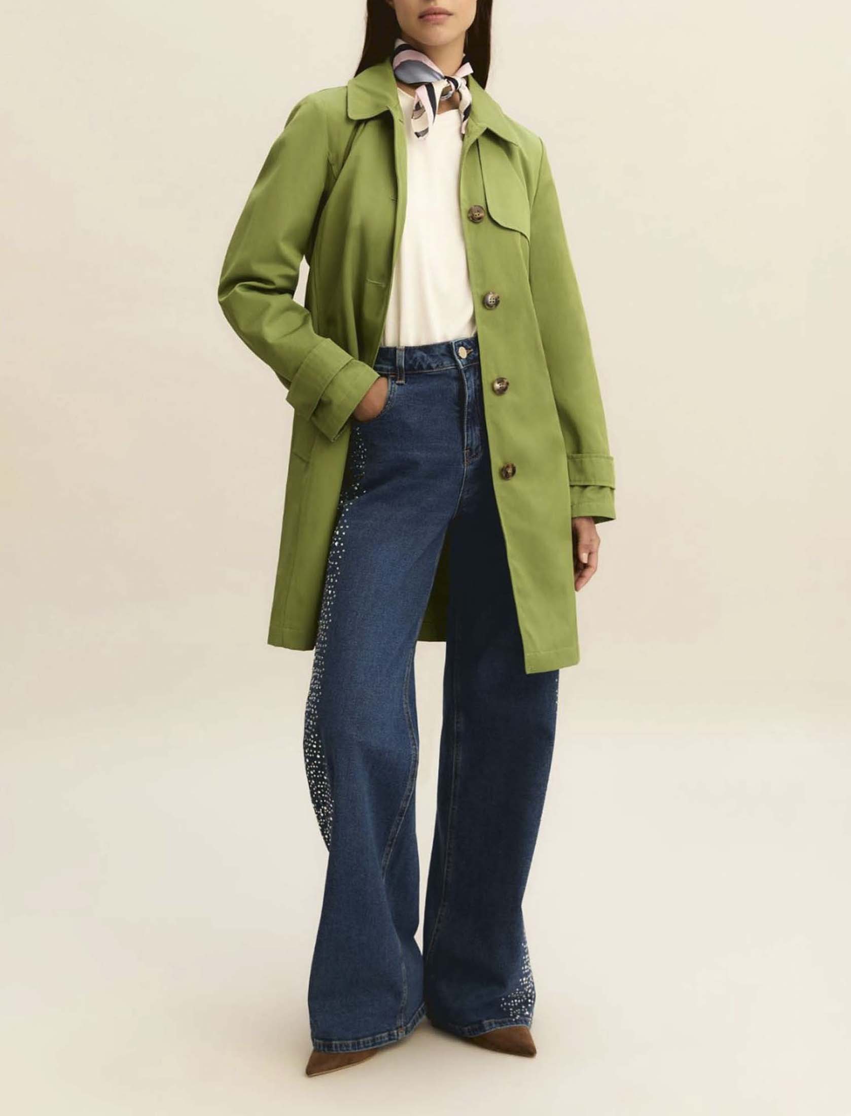 T-shirt girocollo Emme Marella bianca in cotone stretch con foulard stampato e spacchi laterali image