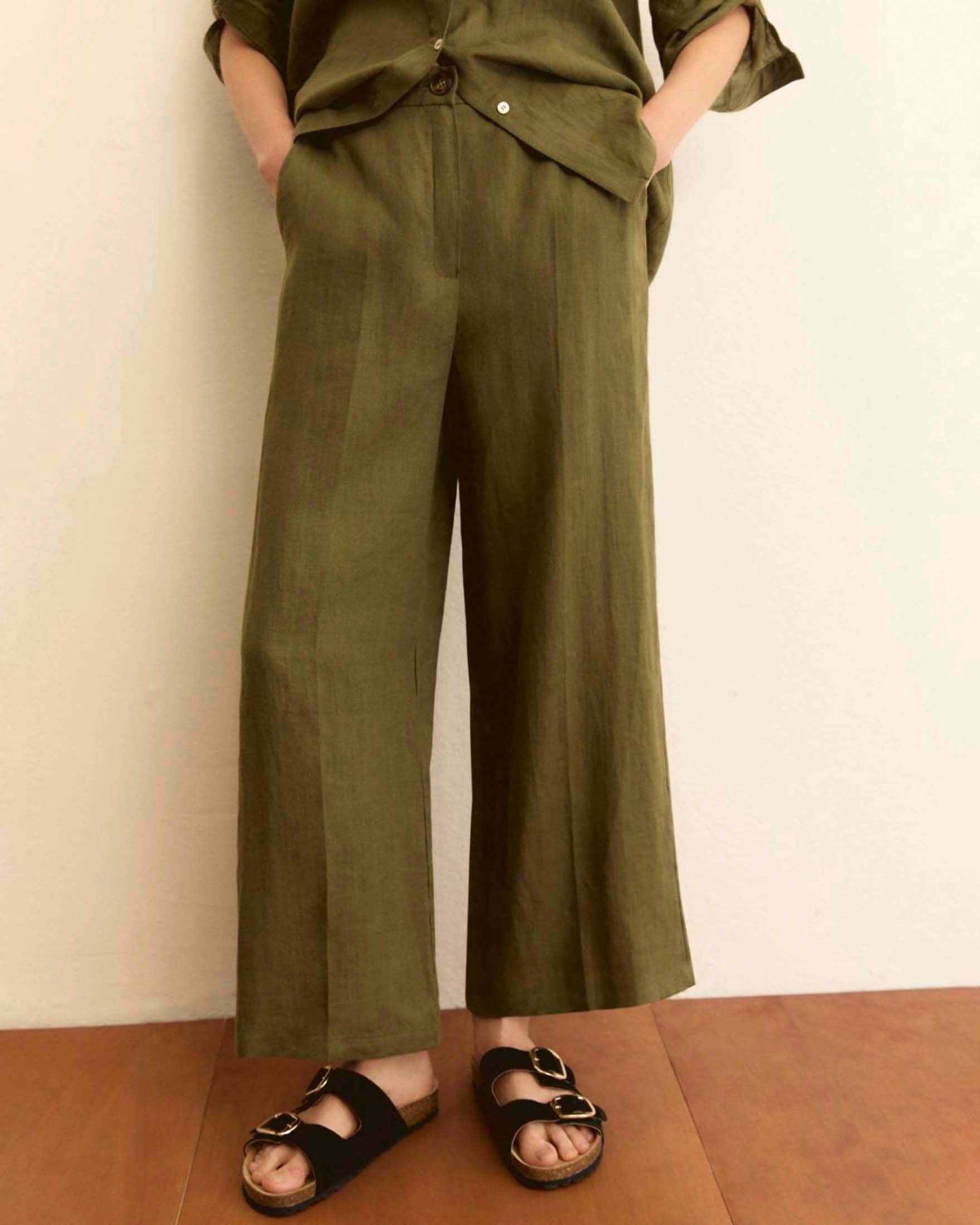 Pantaloni cropped Emme Marella militare in lino con piega stirata e tasche alla francese image