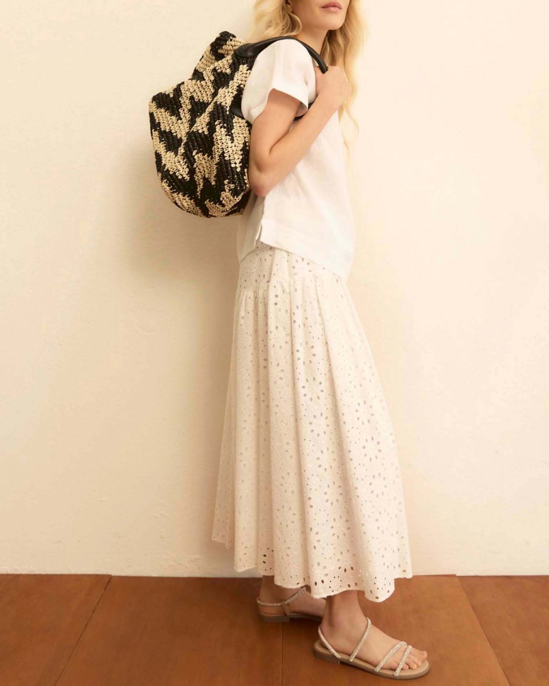 Blusa Emme Marella bianca in lino lavato con maniche a kimono corte e scollo a barchetta image