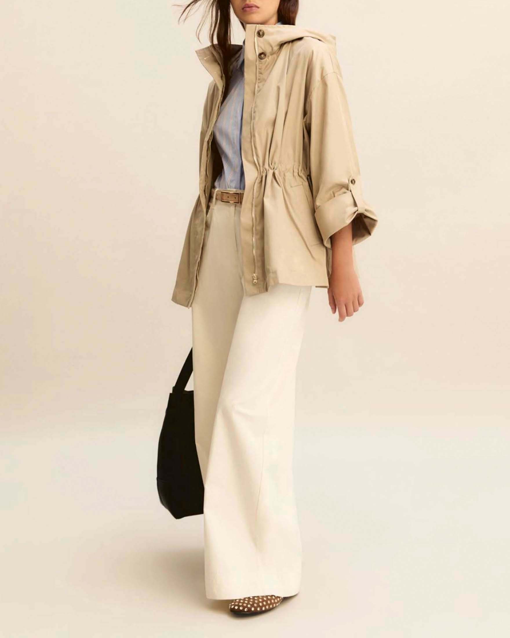 Parka corto Emme Marella beige in twill tecnico antigoccia con cappuccio e coulisse in vita image