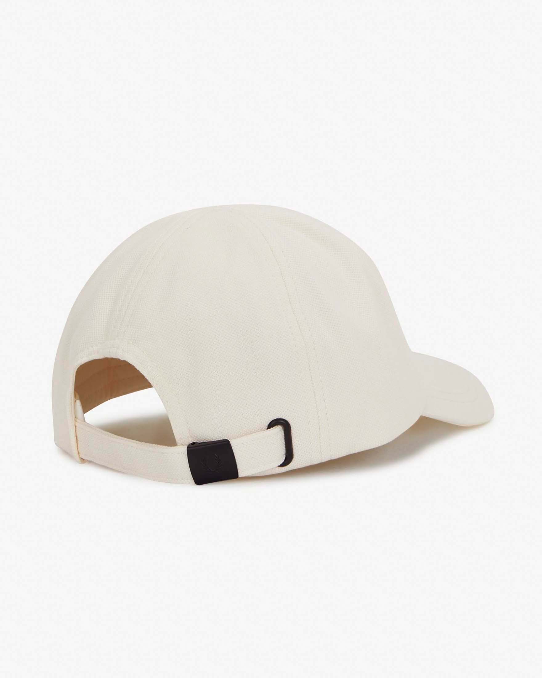 Berretto baseball Fred Perry panna in piquè di puro cotone con corona d'alloro verde image