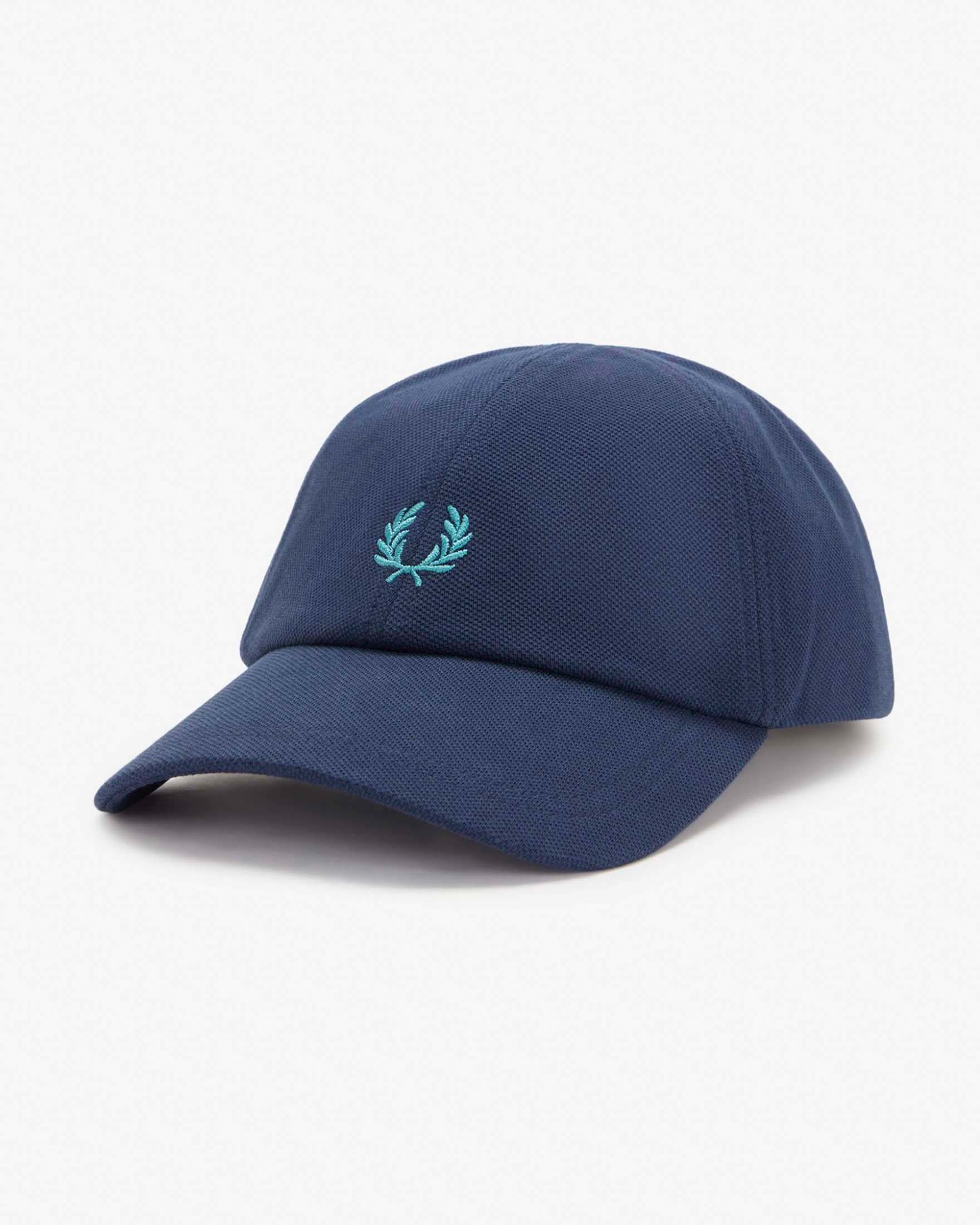 Berretto baseball Fred Perry blu in piquè di puro cotone con corona d'alloro azzurra