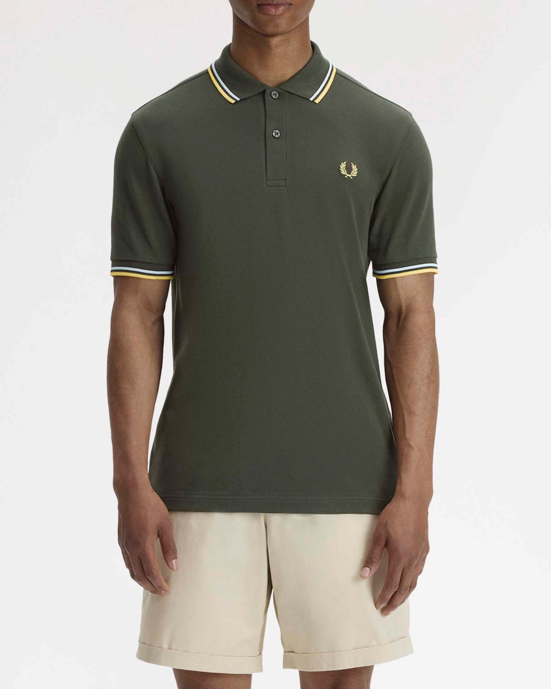 Polo verde militare mezza manica con bordino giallo e bianco