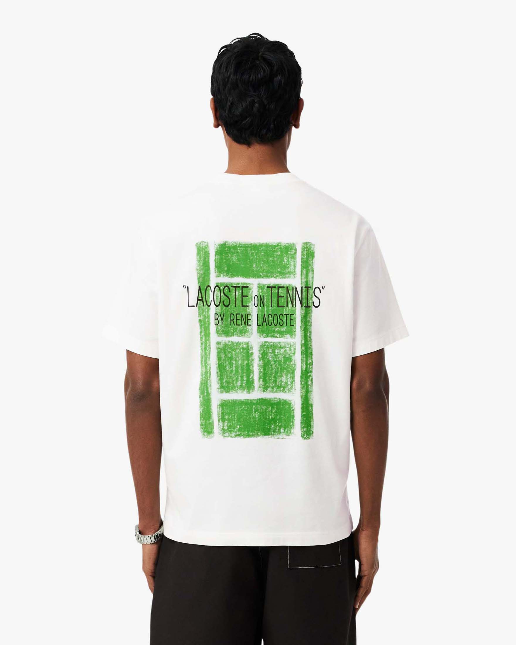 T-shirt bianca Lacoste in cotone con stampa grafica tennis image