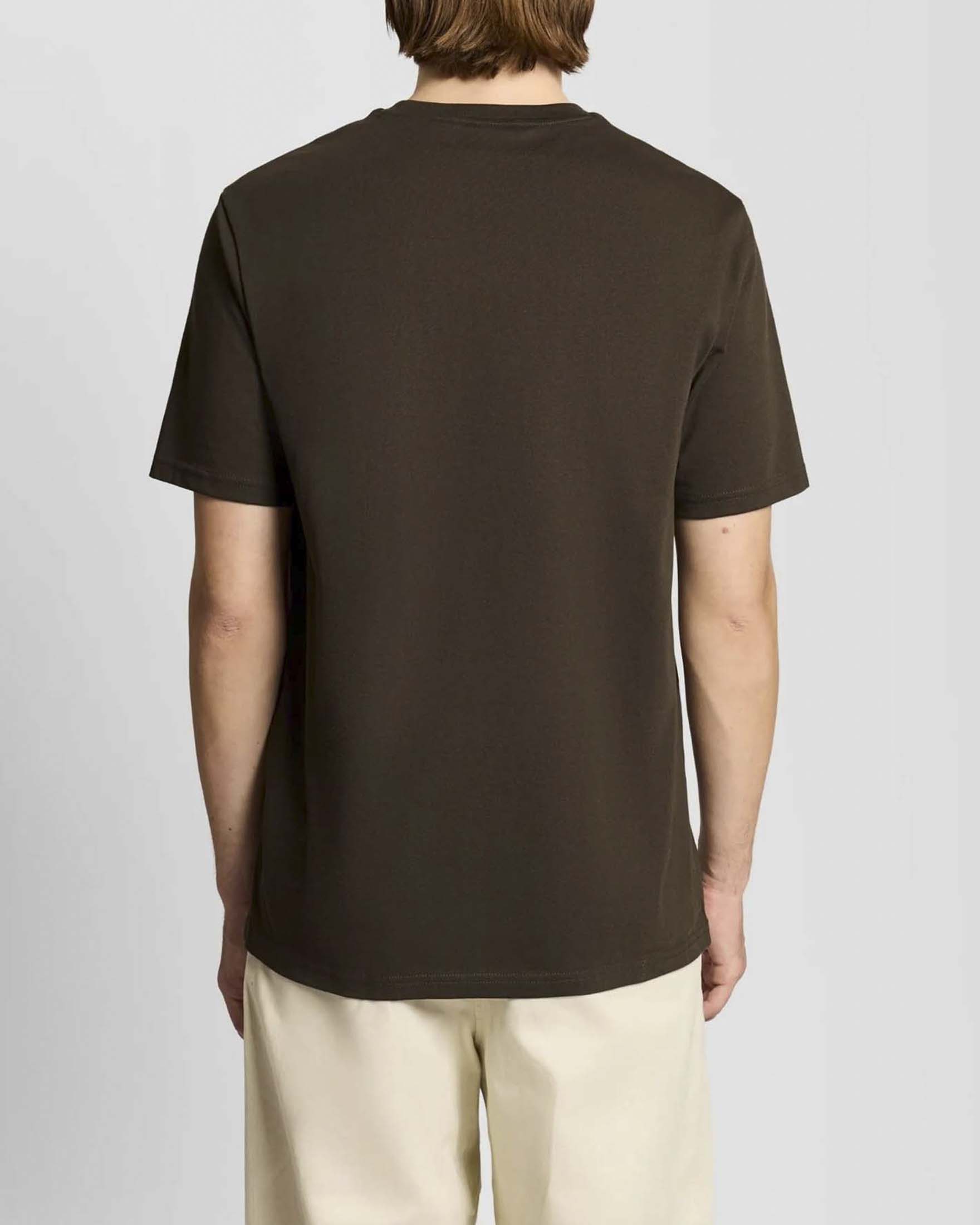 T-shirt Lyle & Scott mezza manica marrone in cotone con logo aquila gialla ricamata sul petto image