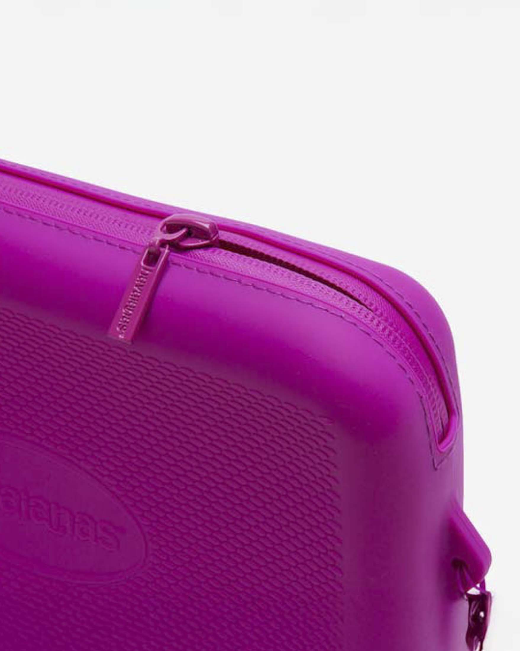 Beach Necessaire Havaianas fucsia in silicone dotata di zip e passamano abbinato image