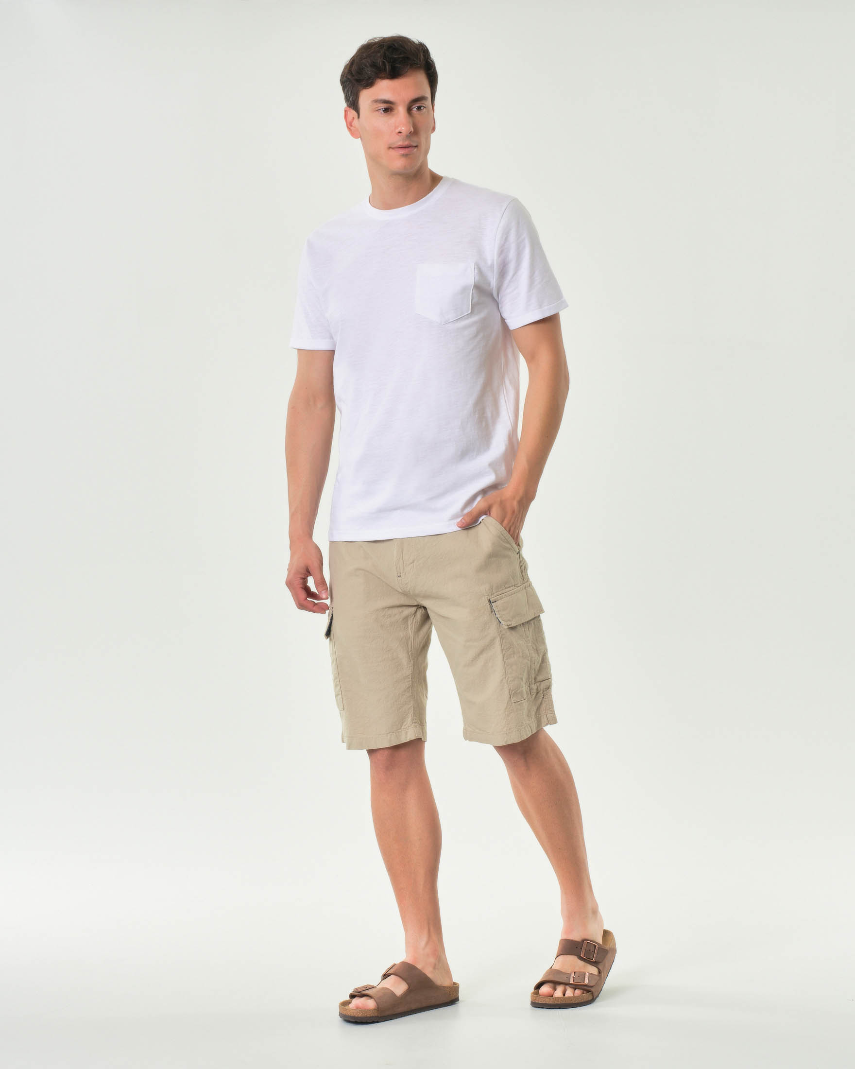 T-shirt A.F.F. bianca in cotone fiammato con taschino image