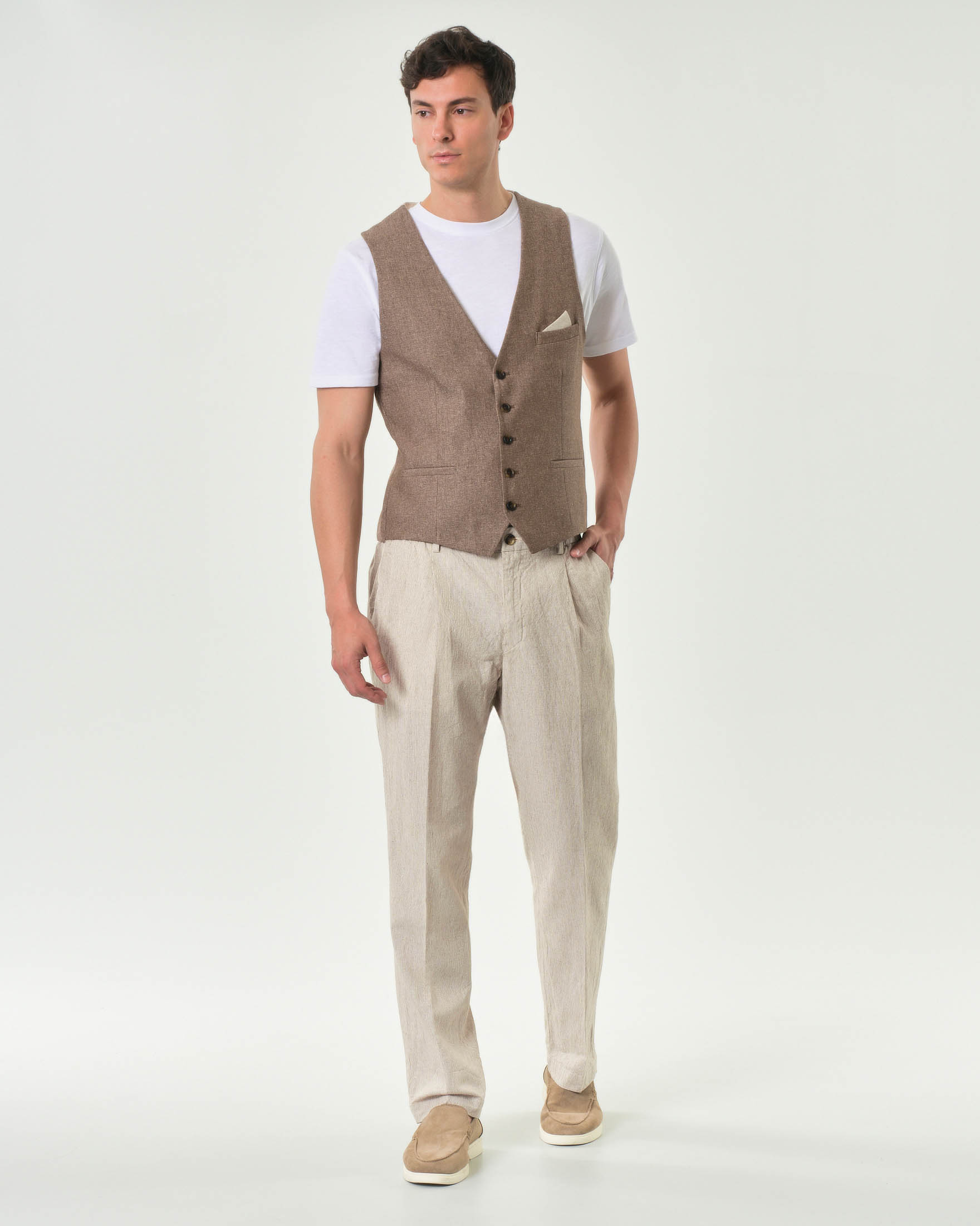 Gilet Alley Docks marrone in tessuto diagonale di misto lino e cotone image