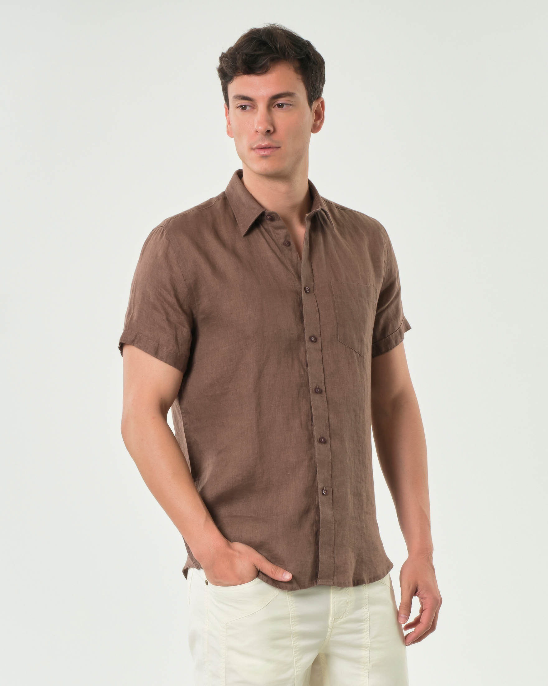 Camicia mezza manica Impure marrone in puro lino con taschino al petto