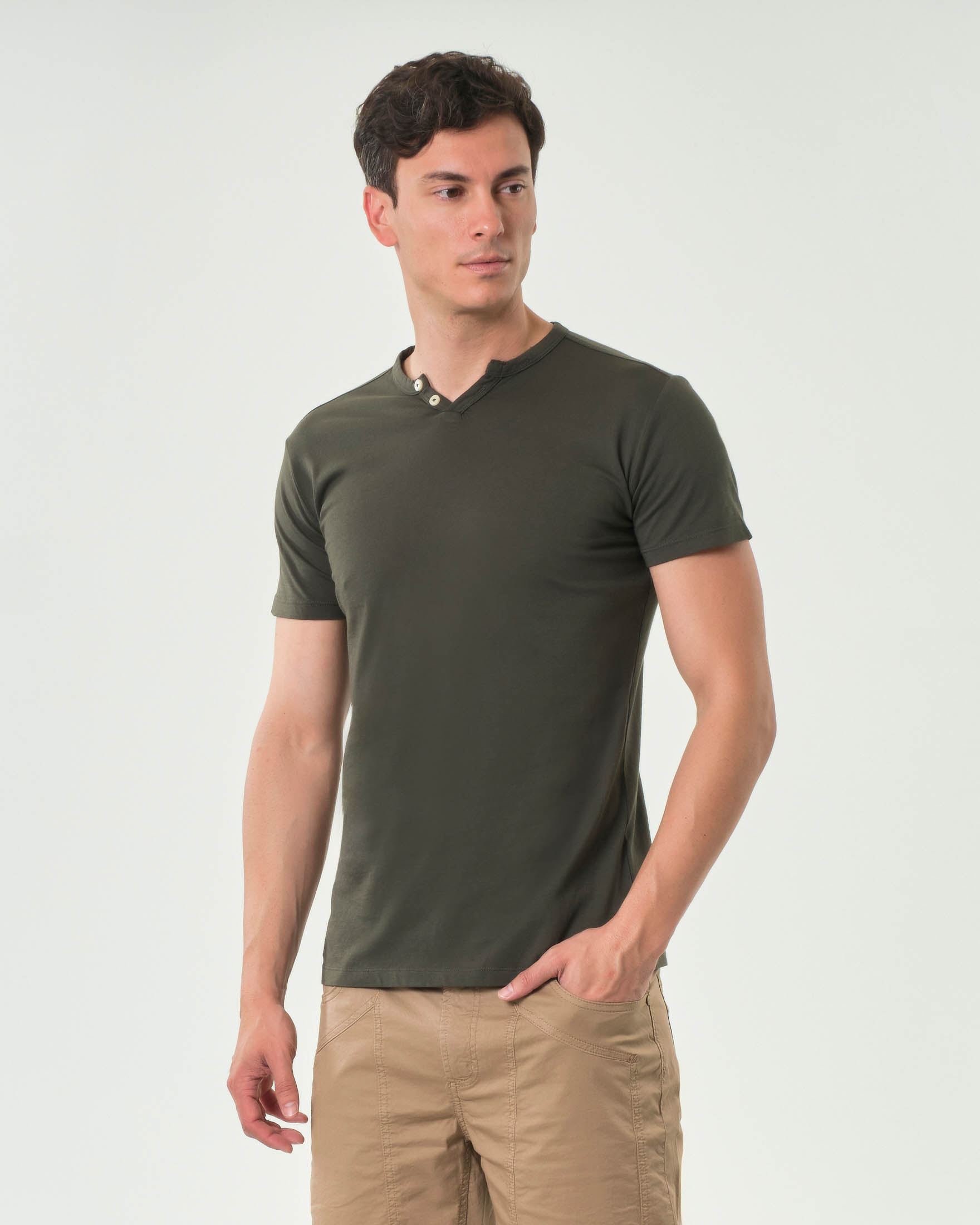 T-shirt serafino mezza manica Impure verde militare in puro cotone