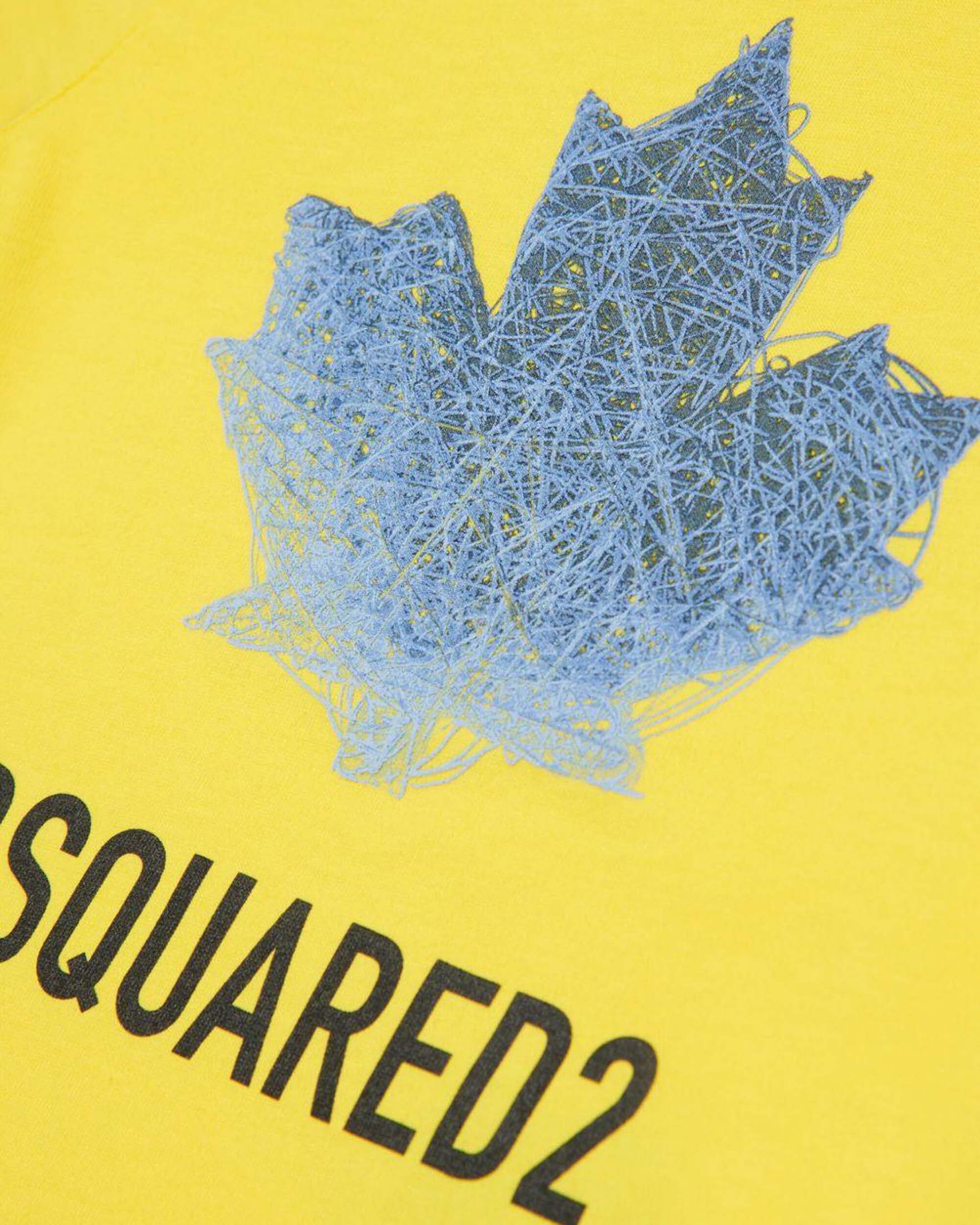 T-shirt Dsquared2 gialla in puro cotone con scritta logo e foglia icon azzurra image