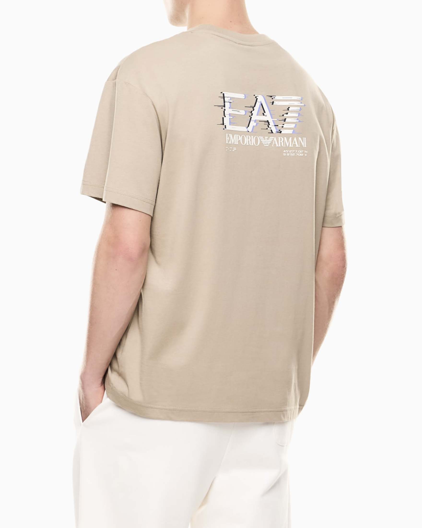T-shirt mezza manica EA7 sabbia in cotone con stampa logo fronte e retro image