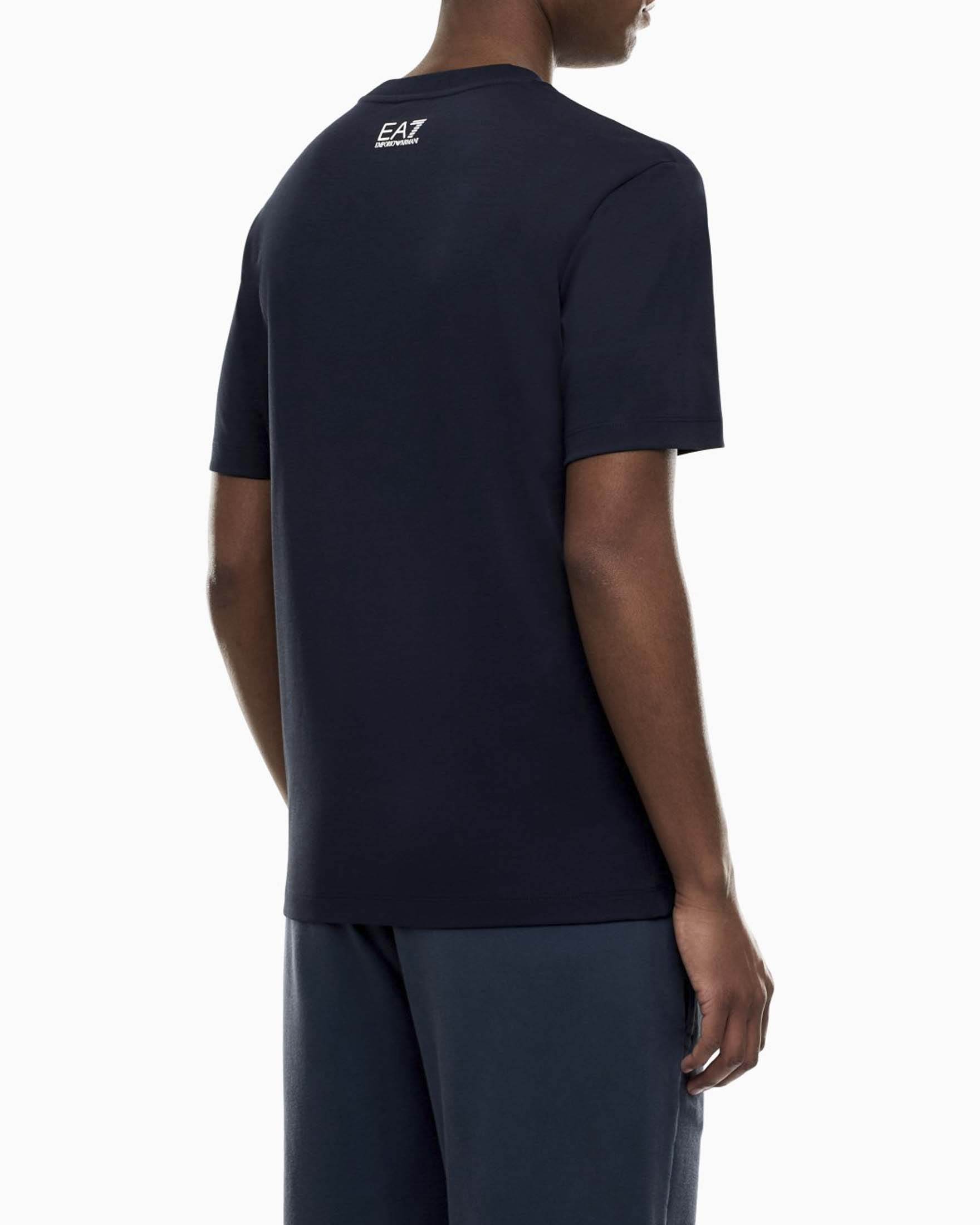 T-shirt mezza manica EA7 blu in cotone con stampa logo image