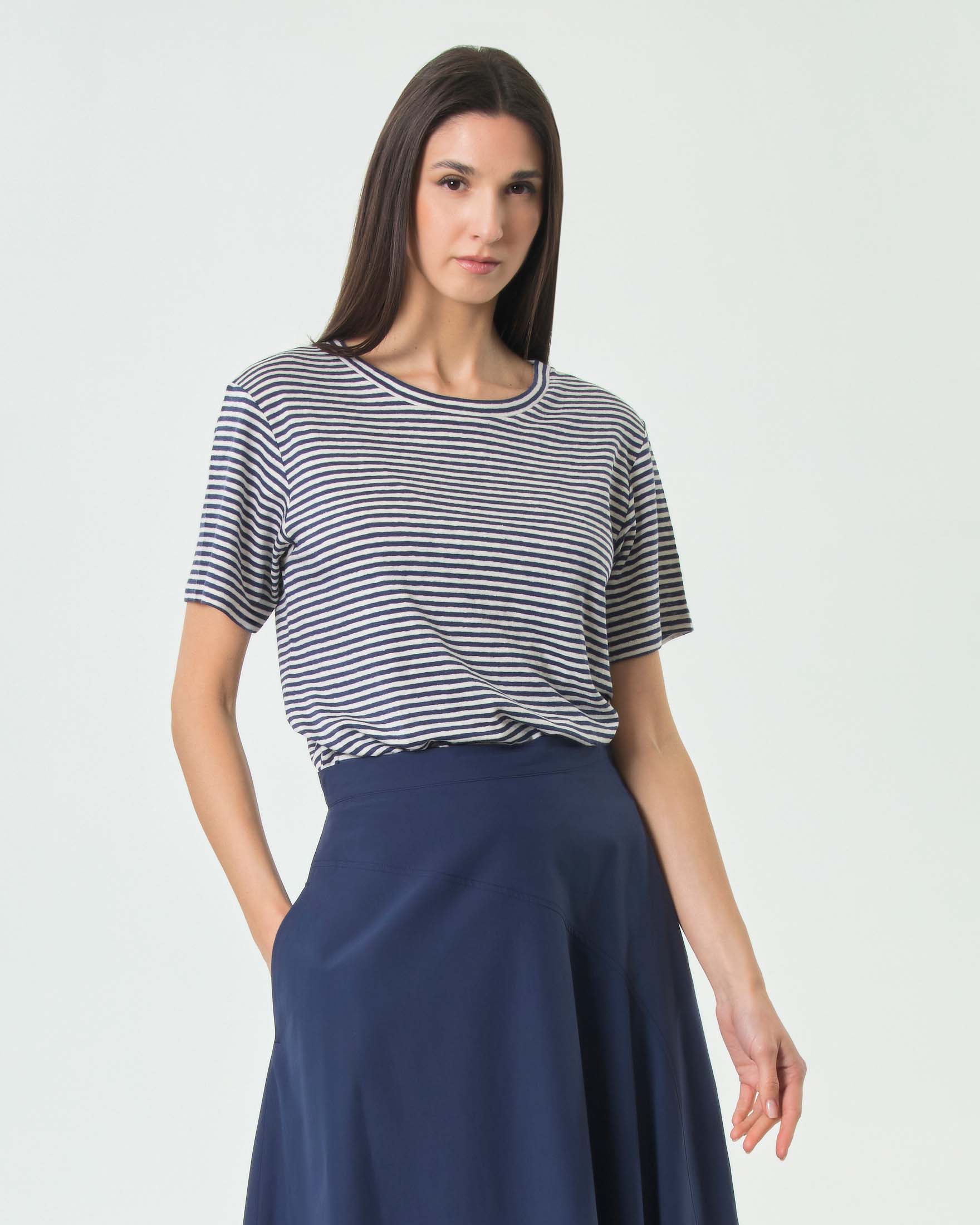 T-shirt girocollo a maniche corte Weekend Max Mara blu a righe bianche in lino stretch