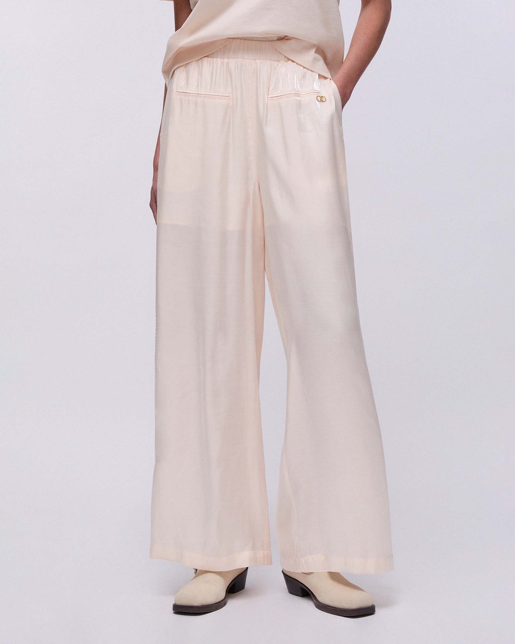Pantaloni a palazzo Liu Jo Sport cipria in misto viscosa effetto laminato con vita elasticizzata image
