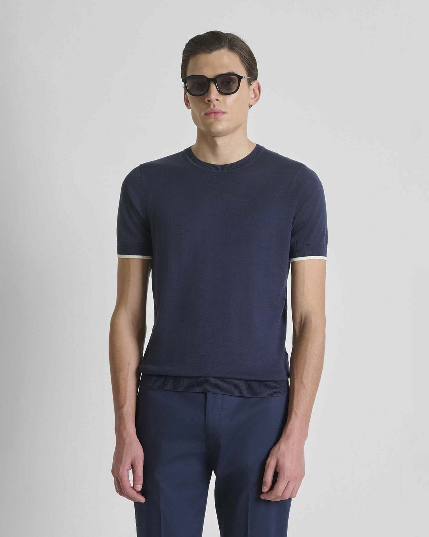 T-shirt girocollo Antony Morato blu in maglia di cotone con bordi a contrasto