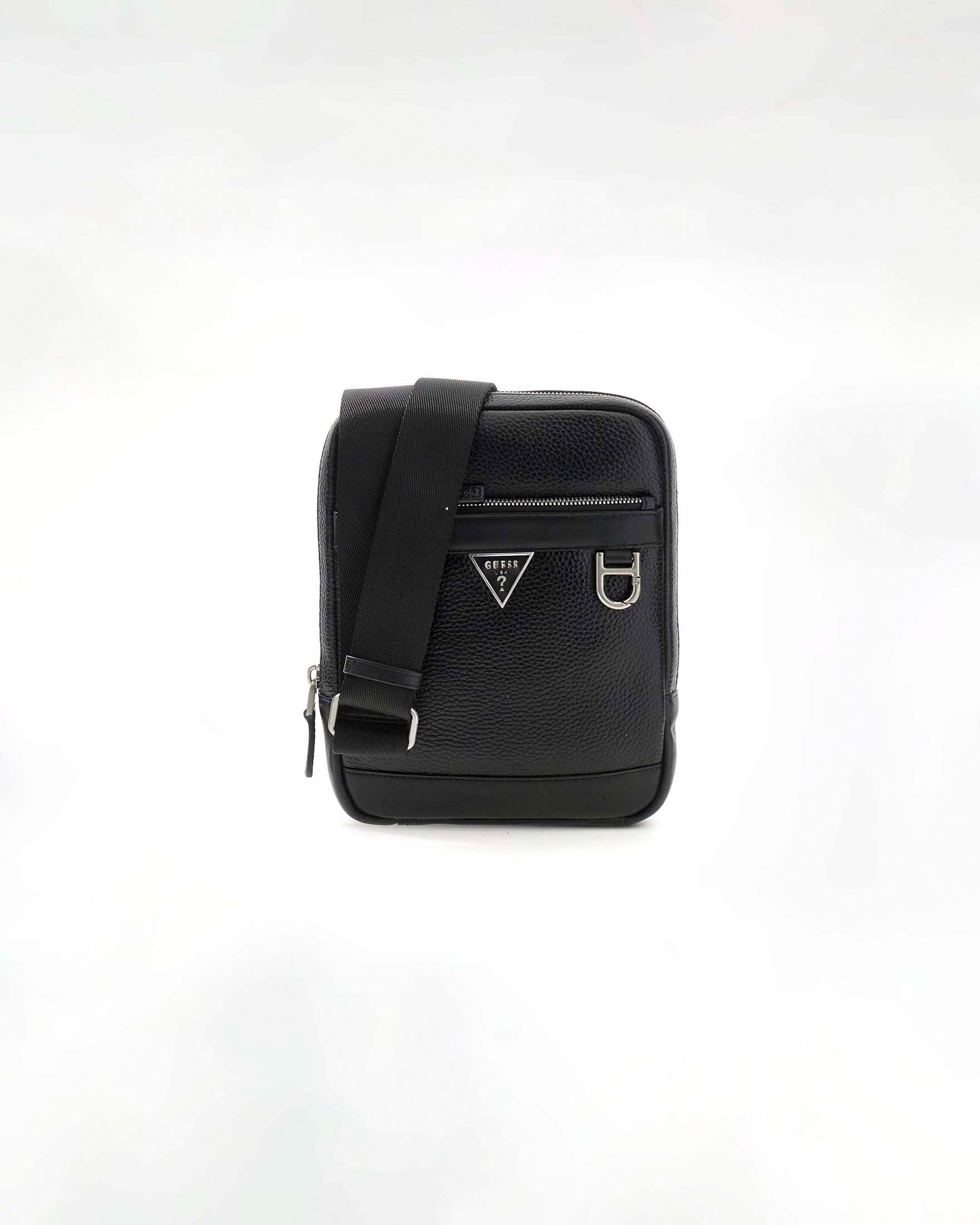 Borsa a tracolla nera in pelle martellata con logo in metallo