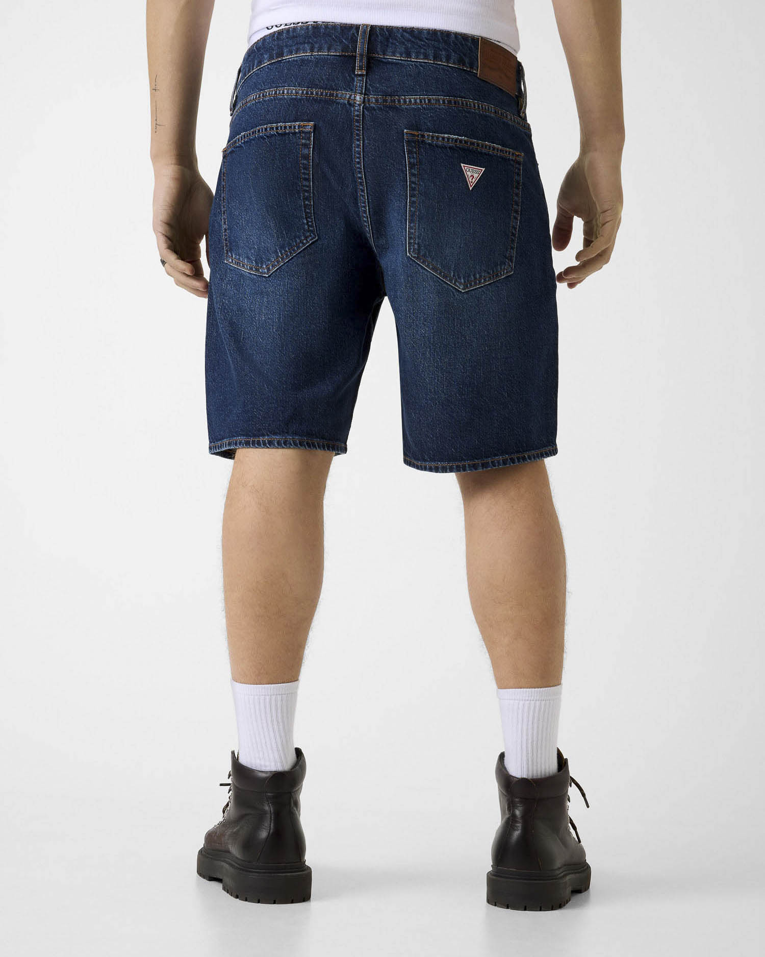 Bermuda in denim Guess Jeans lavaggio scuro in cotone stretch image