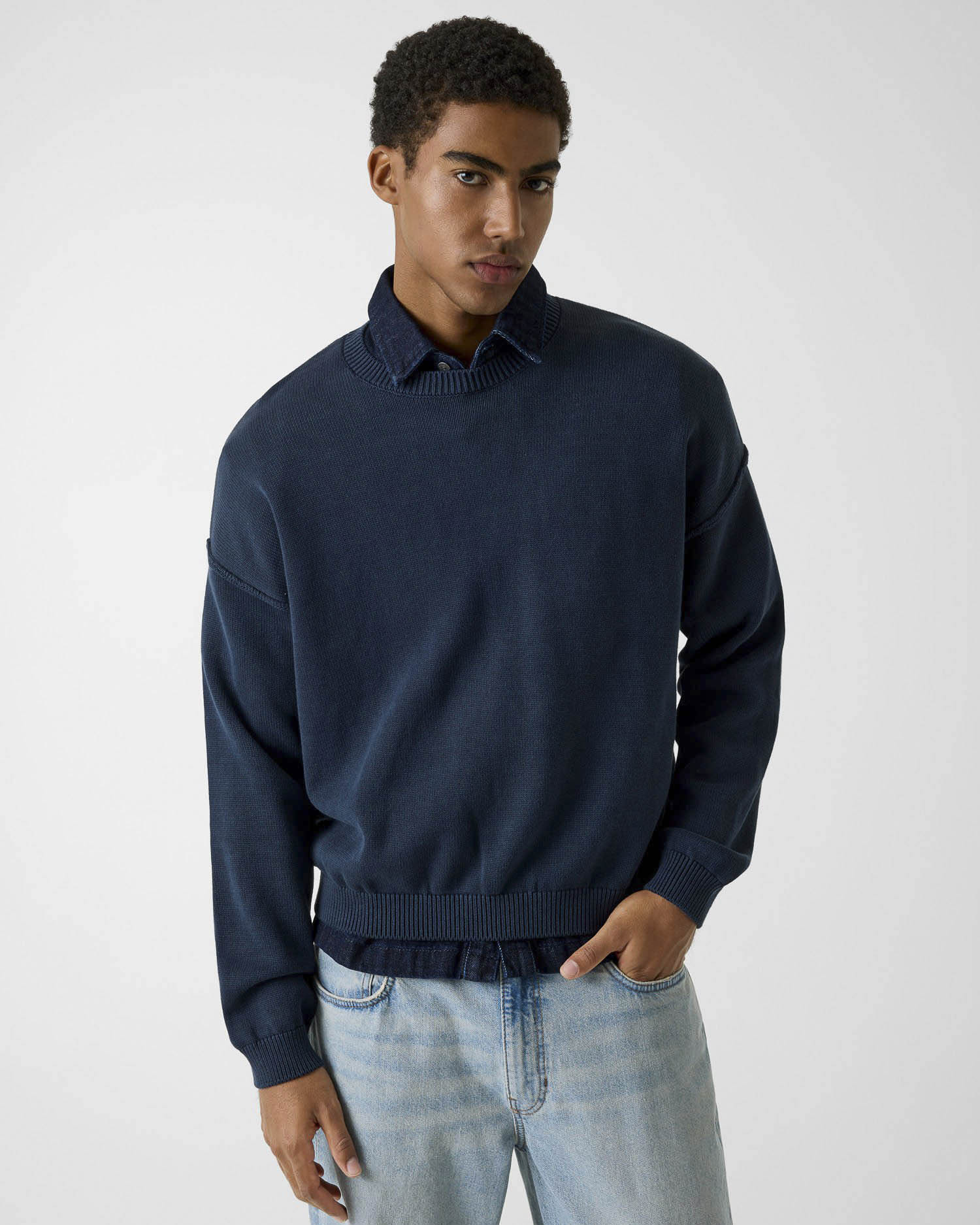 Maglione girocollo Jeans blu navy in cotone con patch logo