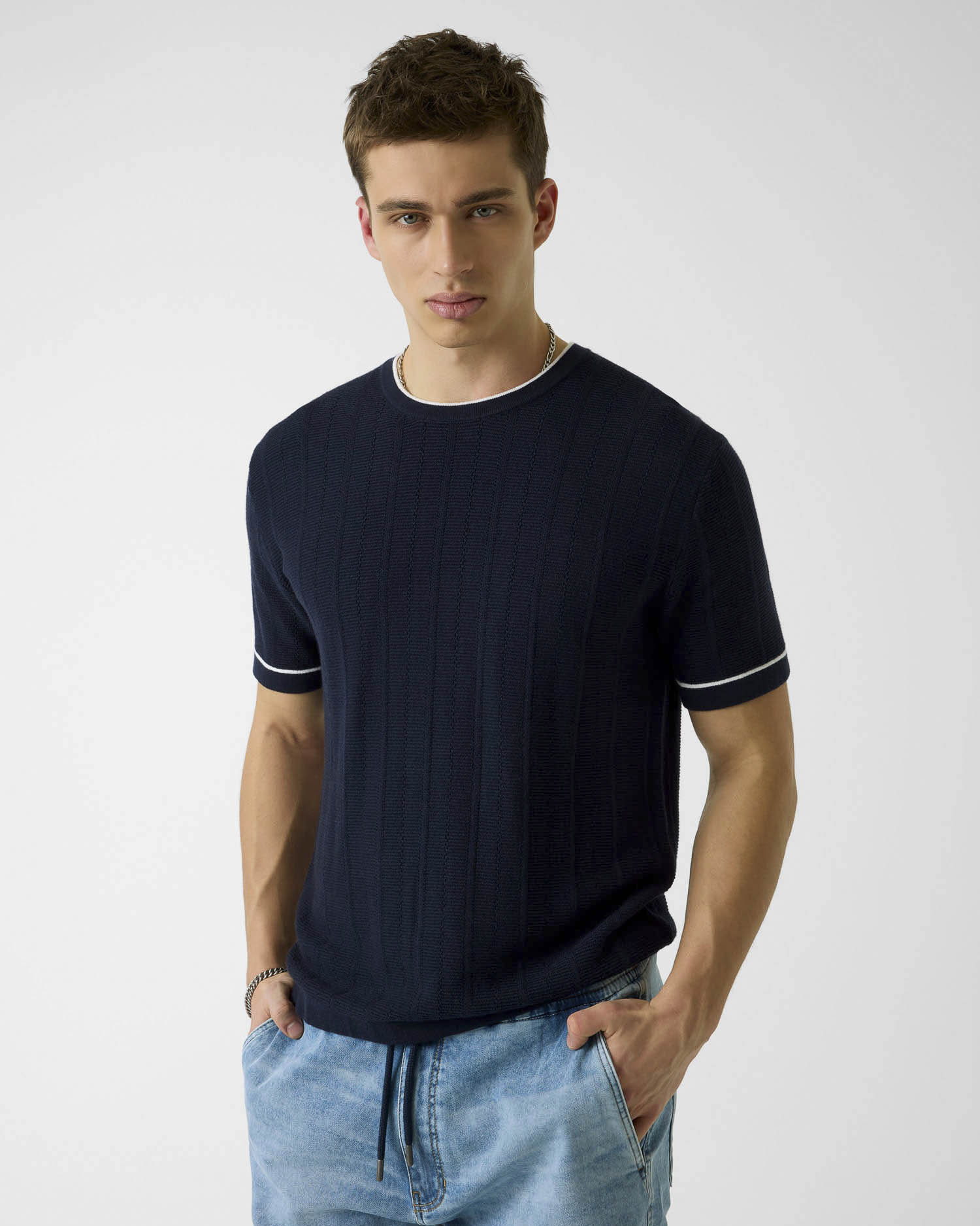 T-shirt Jeans blu navy in maglia di misto cotone a coste con bordino