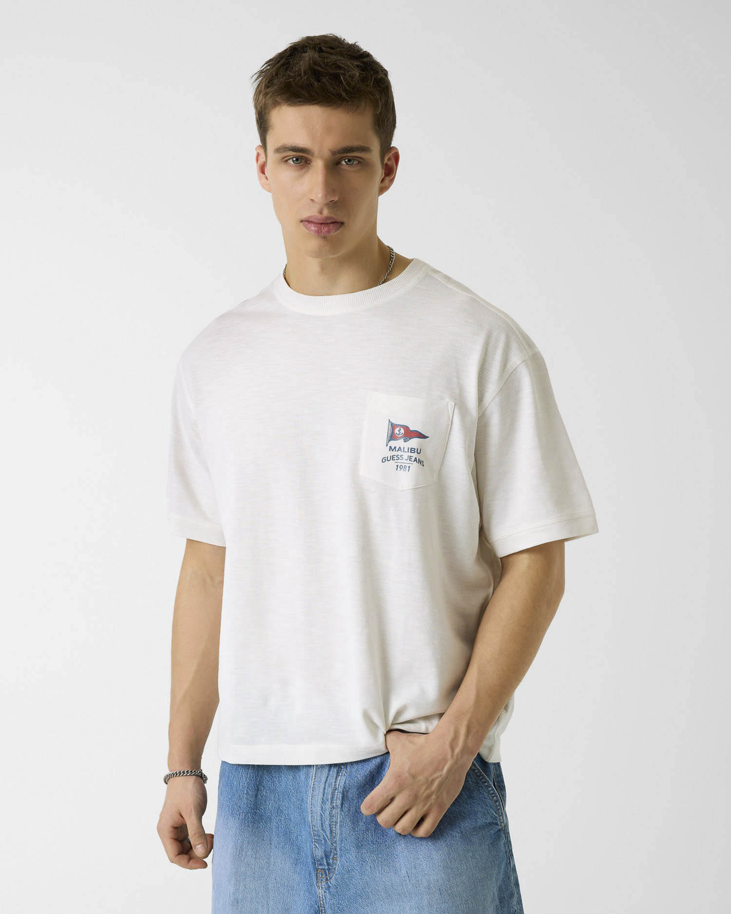 T-shirt Jeans bianca in cotone piqué con taschino e stampa