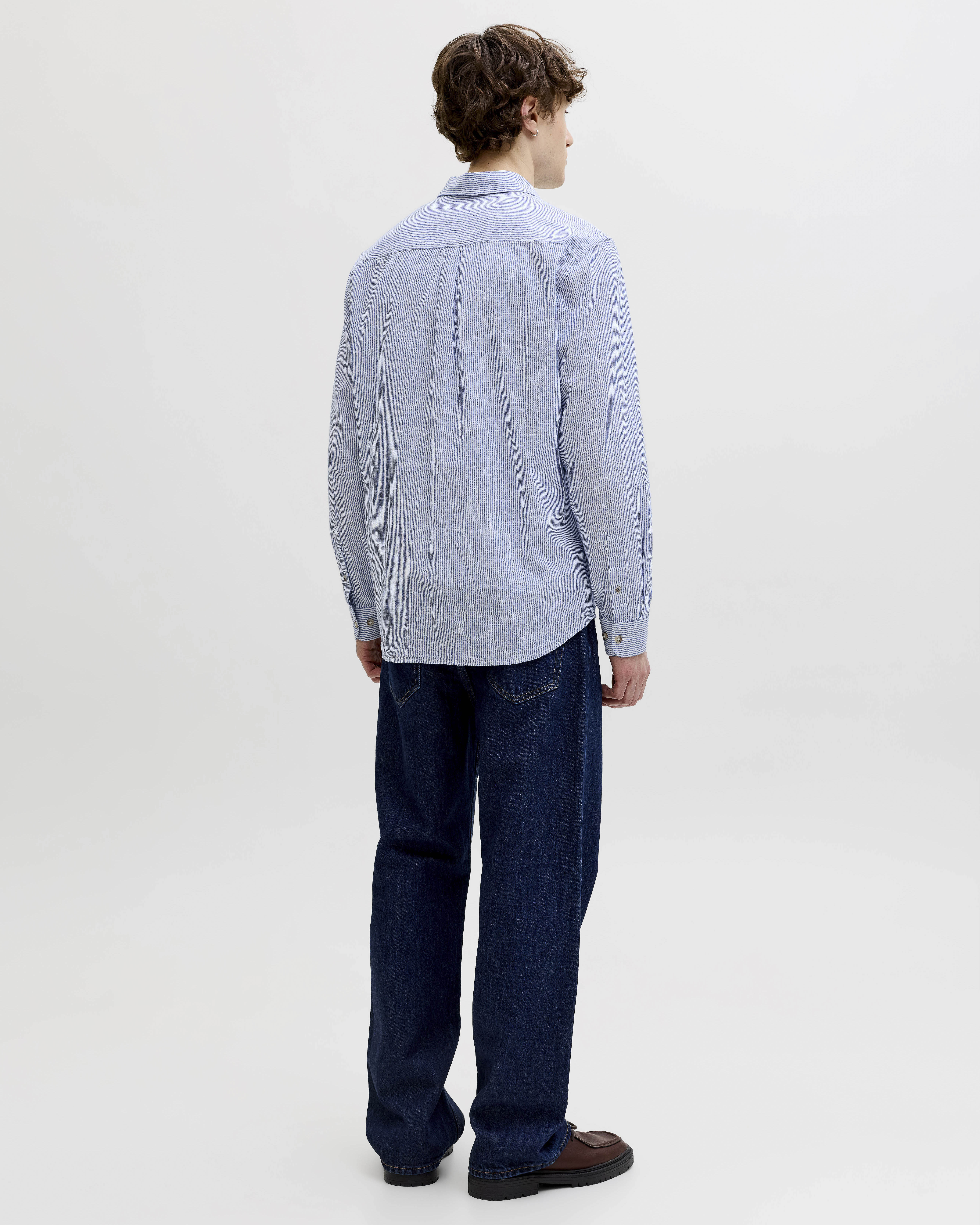 Camicia a maniche lunghe Jack & Jones azzurra a righe in misto cotone e lino image