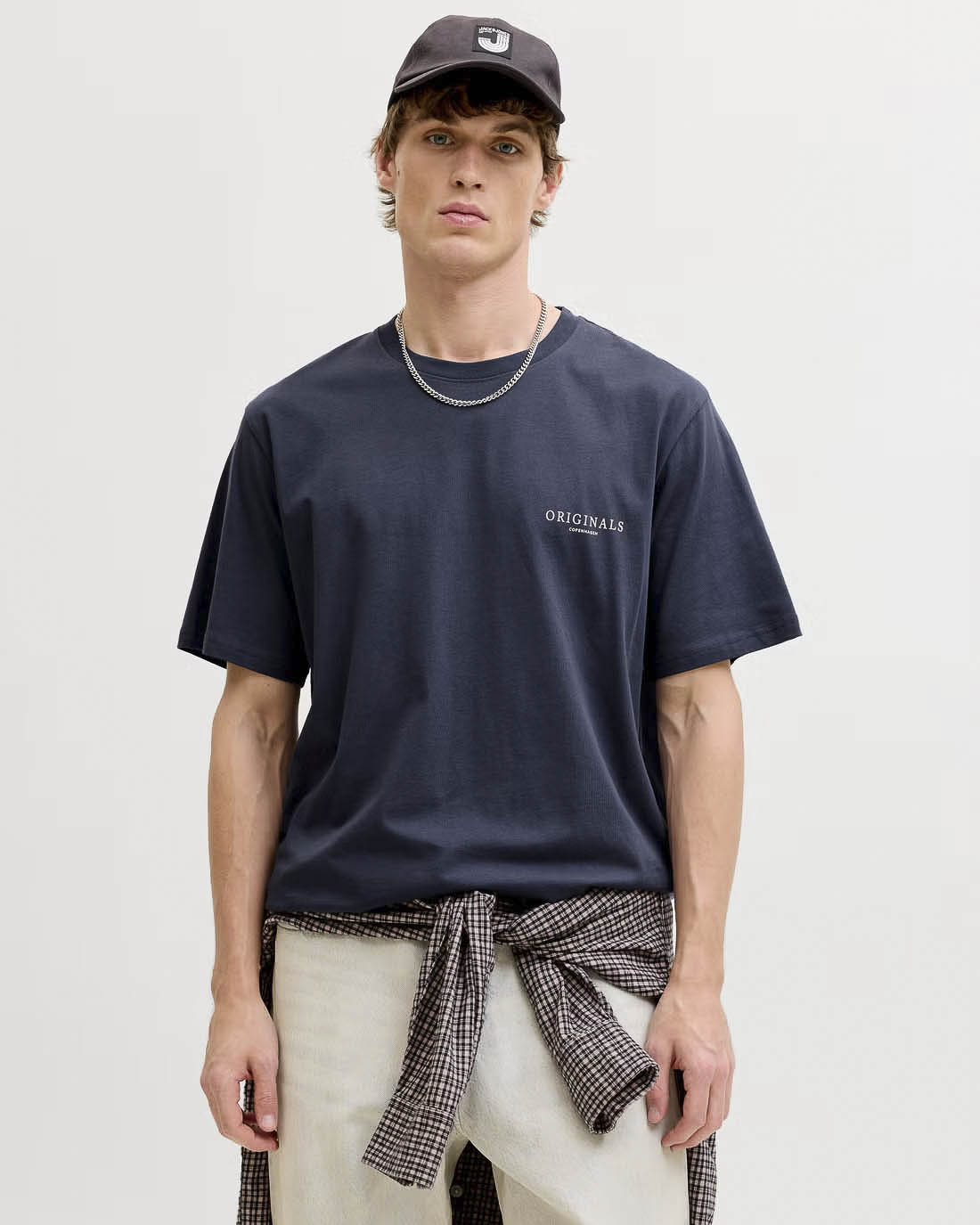 T-shirt mezza manica Jack & Jones blu navy in cotone con stampa floreale sul retro