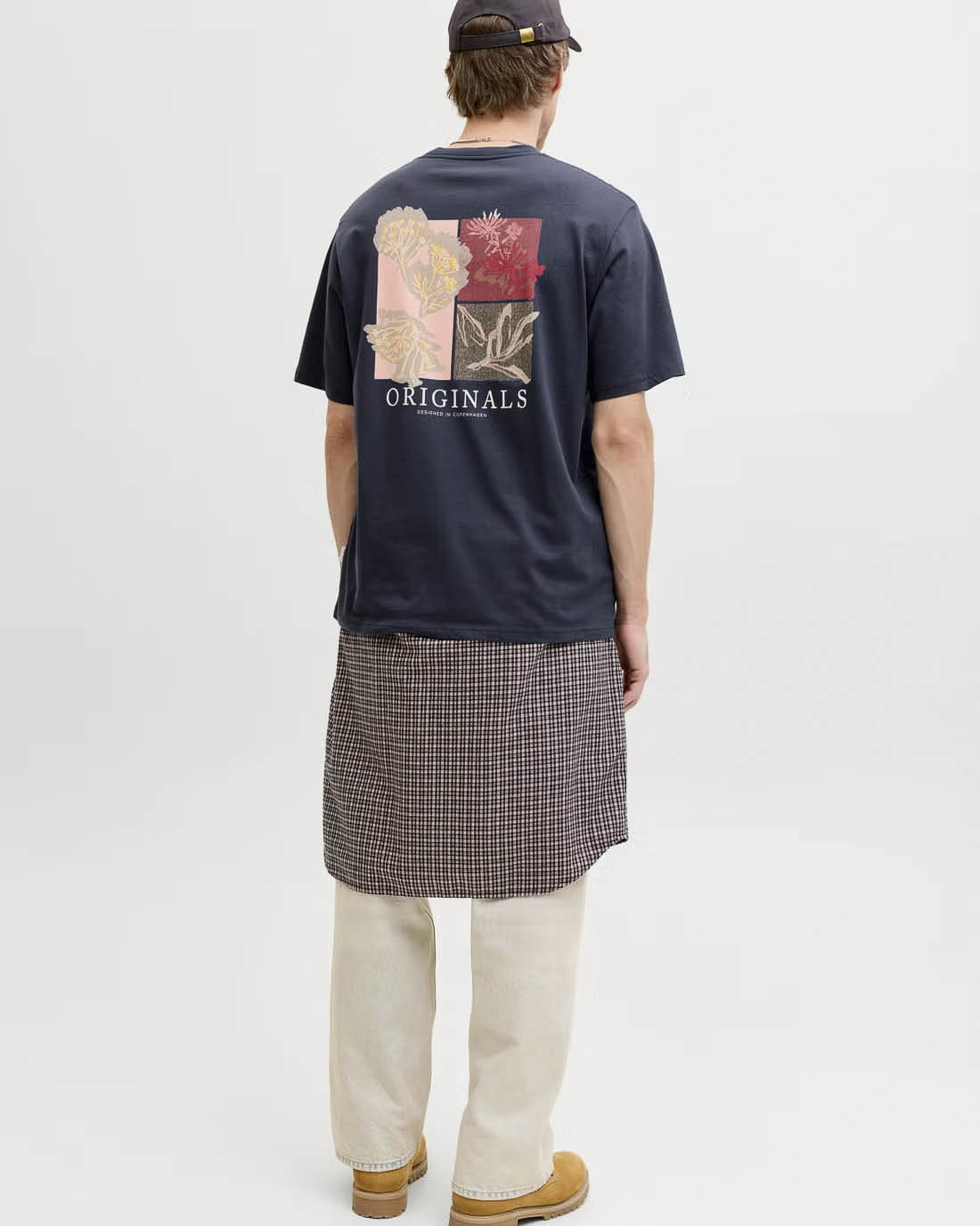 T-shirt mezza manica Jack & Jones blu navy in cotone con stampa floreale sul retro image