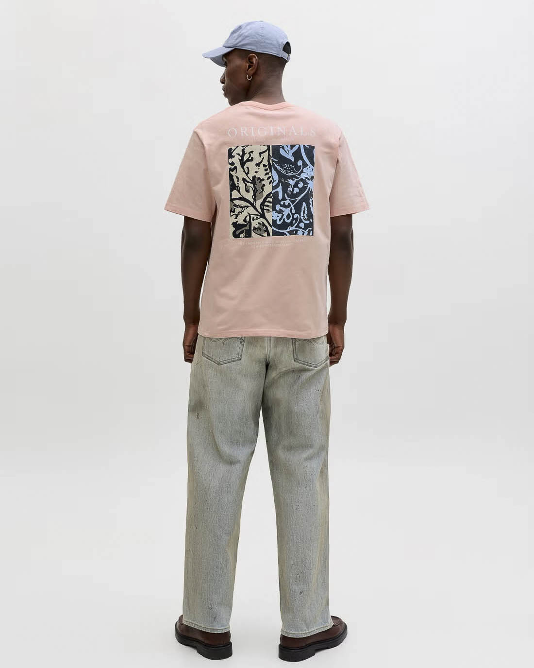 T-shirt mezza manica Jack & Jones rosa in cotone con stampa floreale sul retro image
