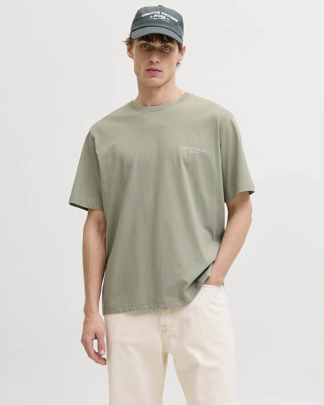 T-shirt Jack & Jones verde salvia in cotone con stampa floreale sul retro